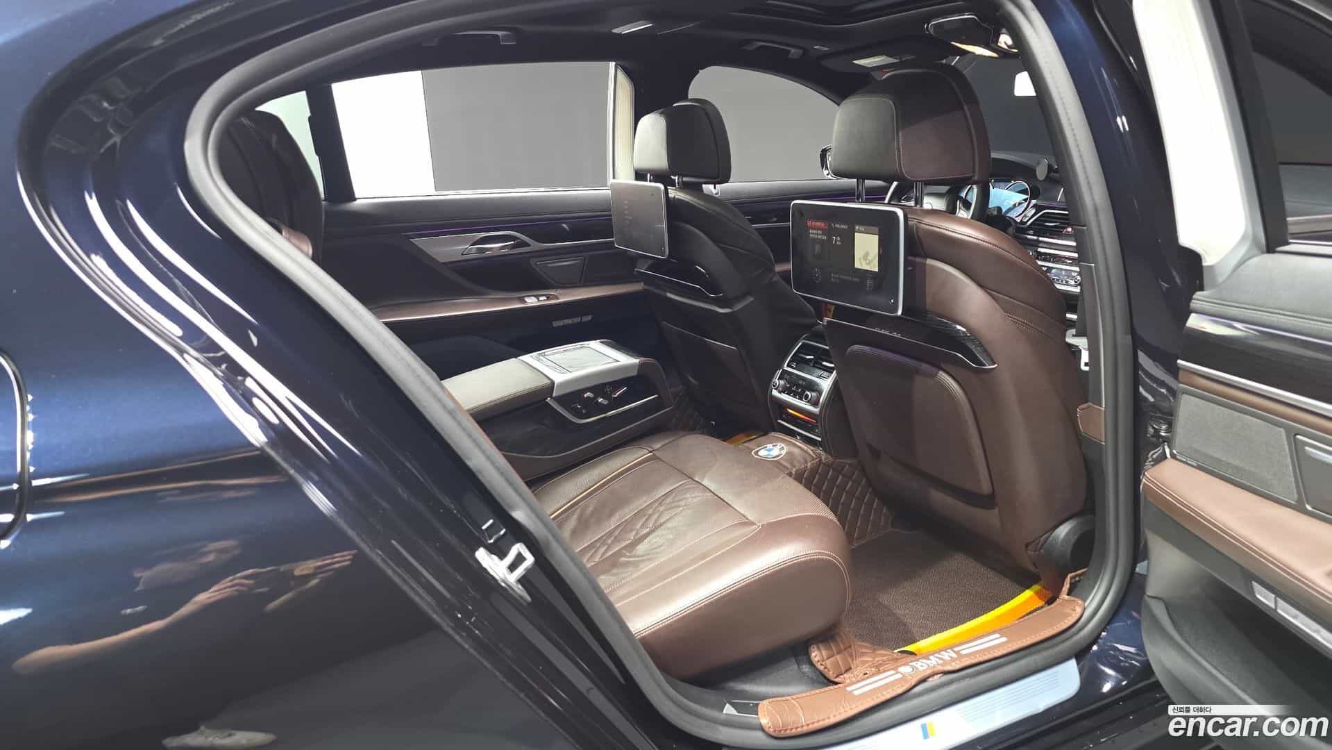 7-Series BMW 2018.1-OPTION-015
