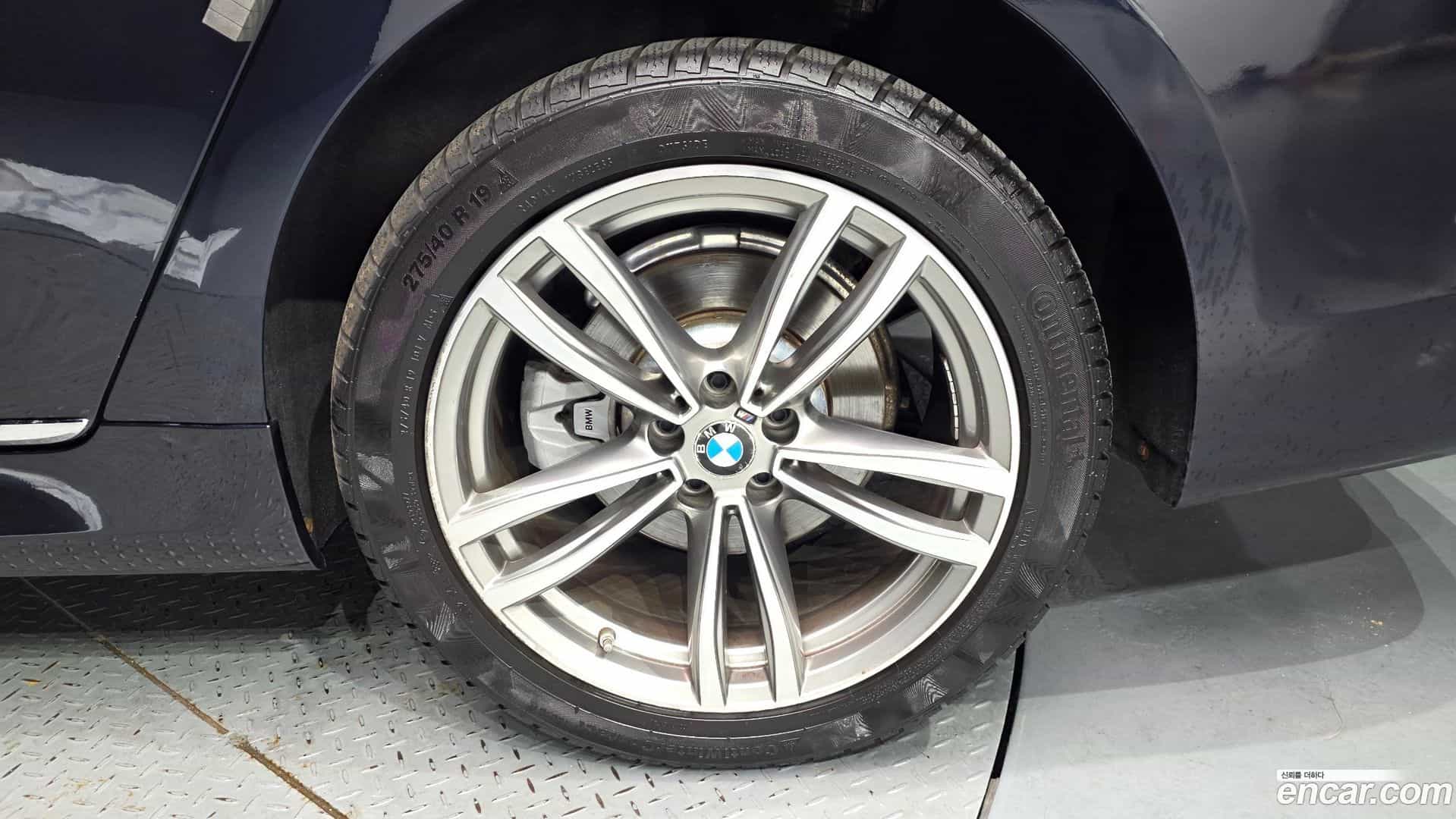 7-Series BMW 2018.1-OUTER-031