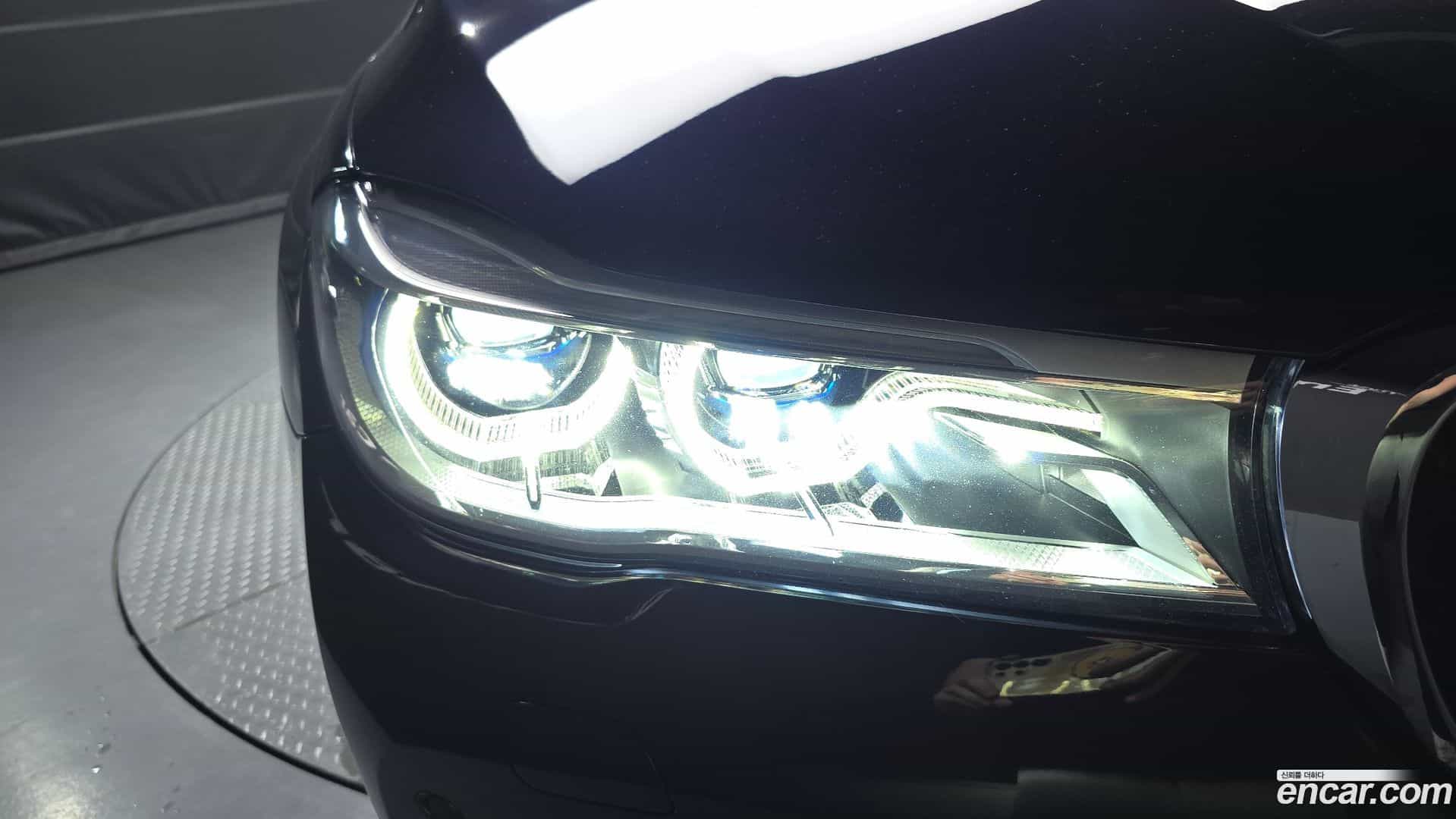 7-Series BMW 2018.1-OUTER-032