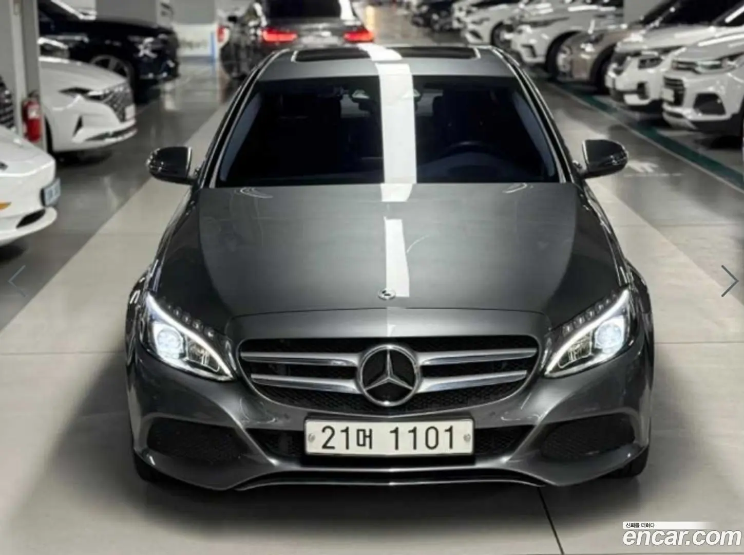 Main__Slider__Photo:C-Class Mercedes-Benz 2017.11-0