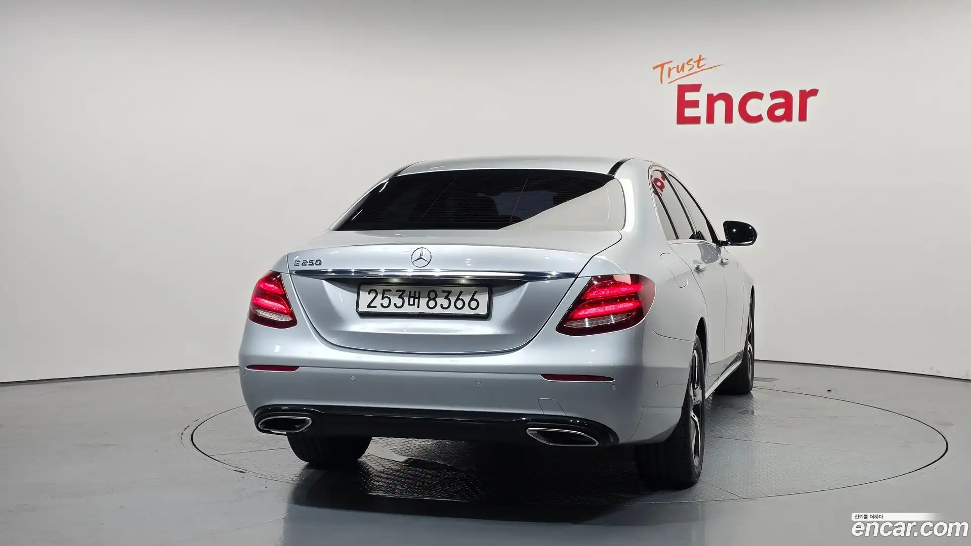 E-Class Mercedes-Benz 2019.11-OUTER-004