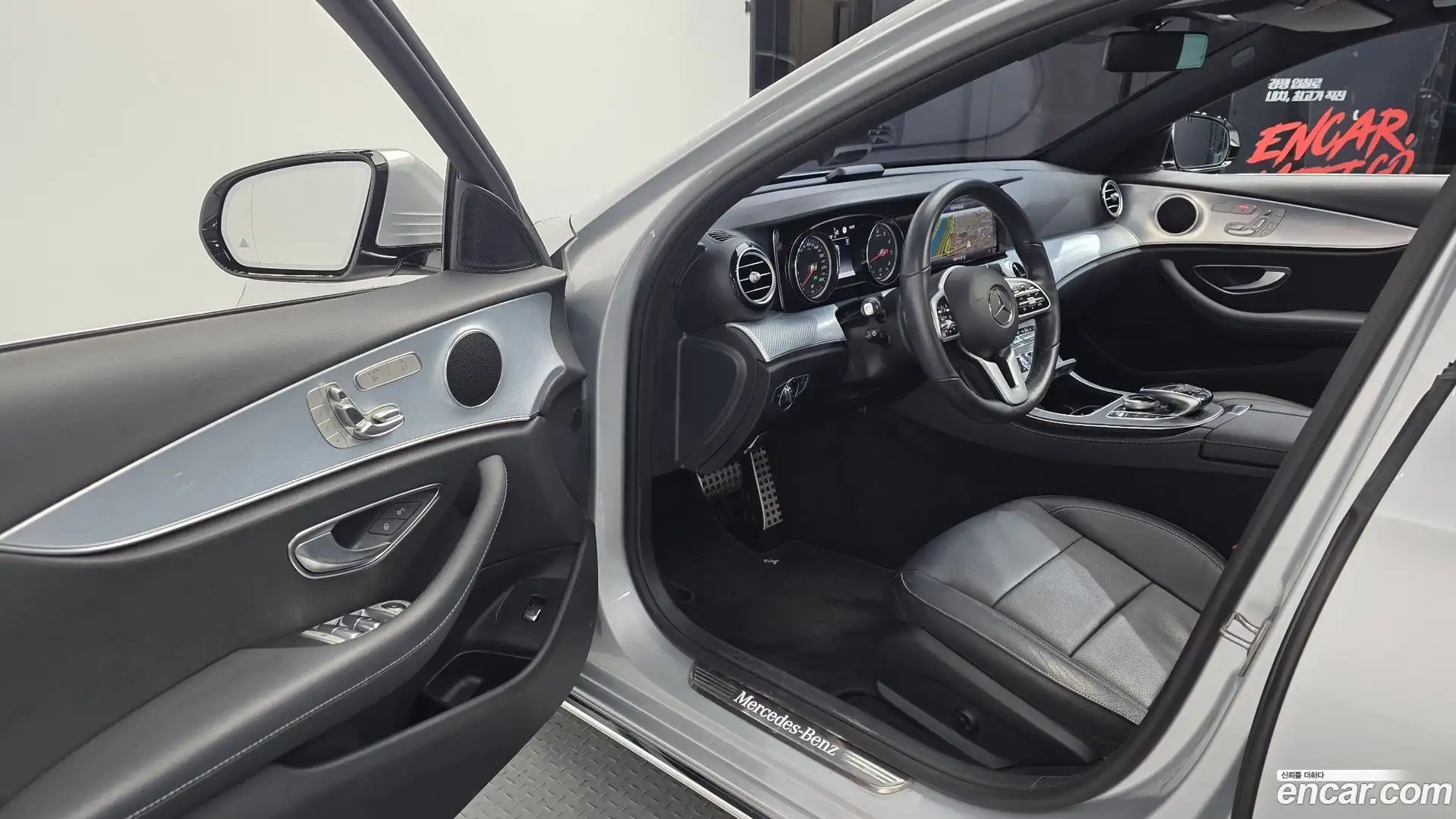 E-Class Mercedes-Benz 2019.11-INNER-010