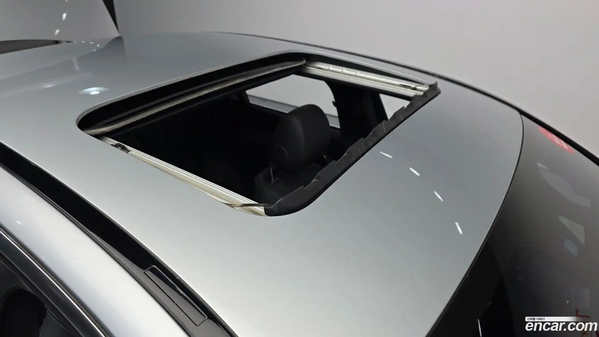 E-Class Mercedes-Benz 2019.11-OPTION-023