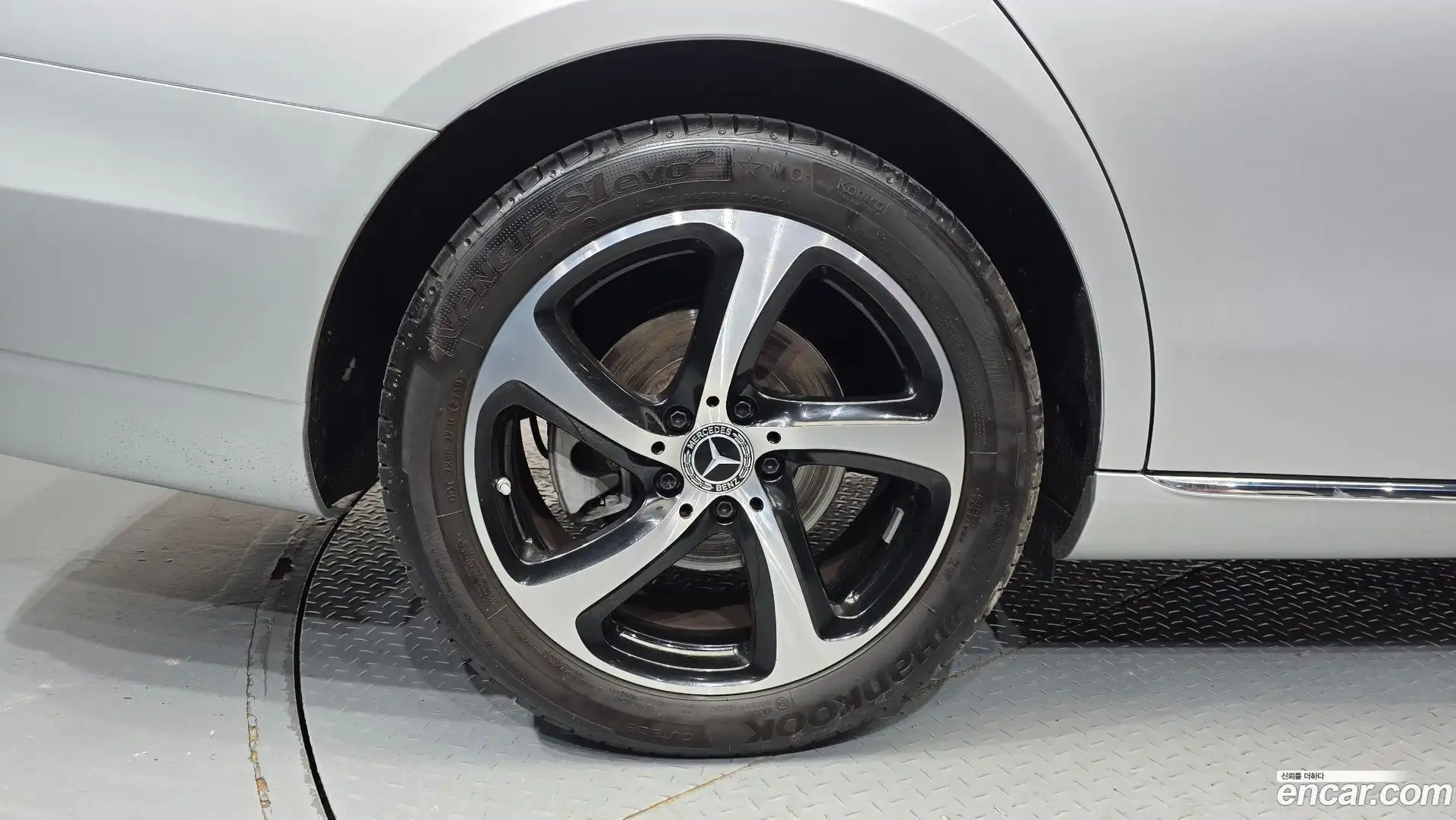 E-Class Mercedes-Benz 2019.11-OUTER-031
