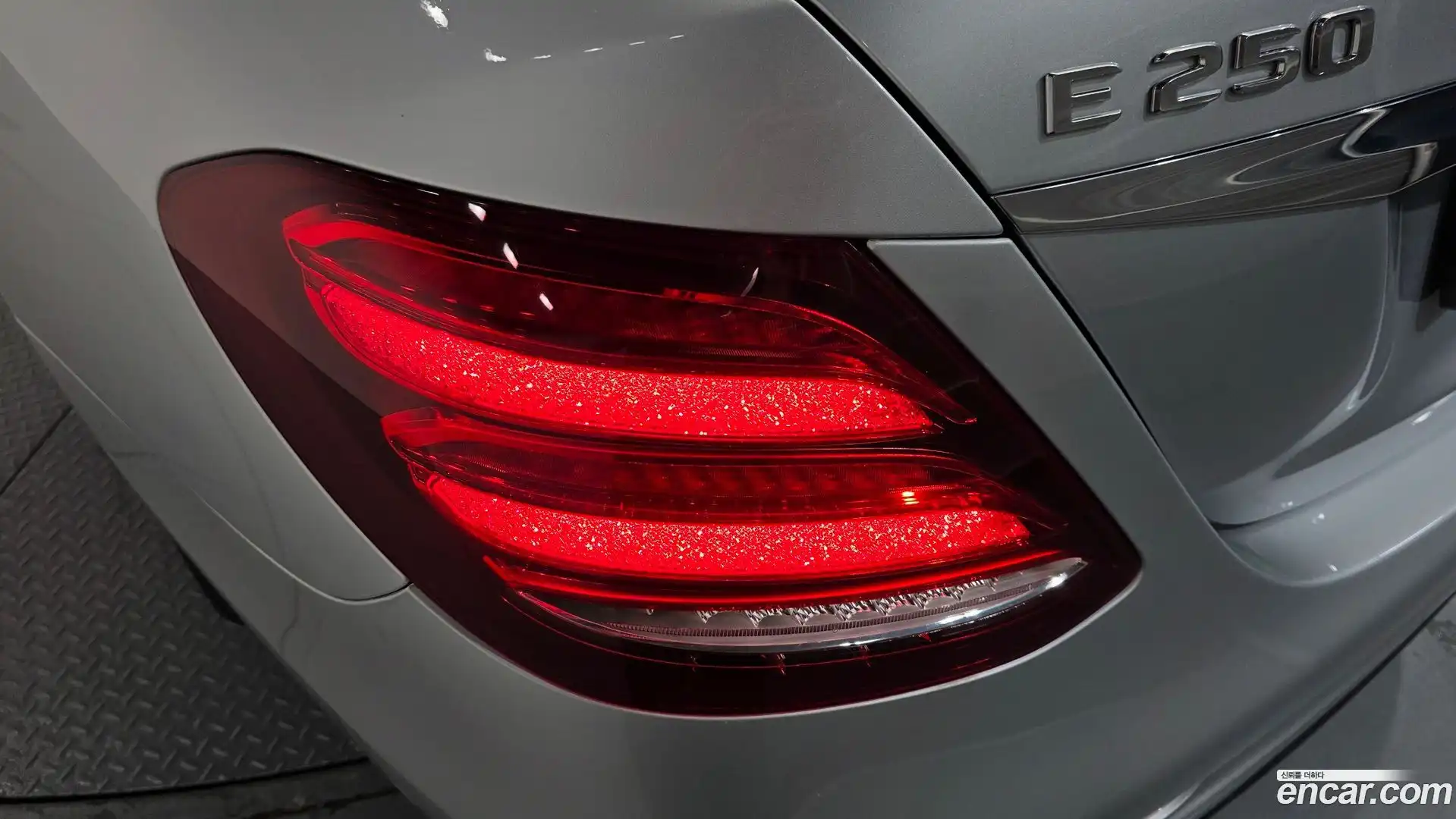 E-Class Mercedes-Benz 2019.11-OUTER-033