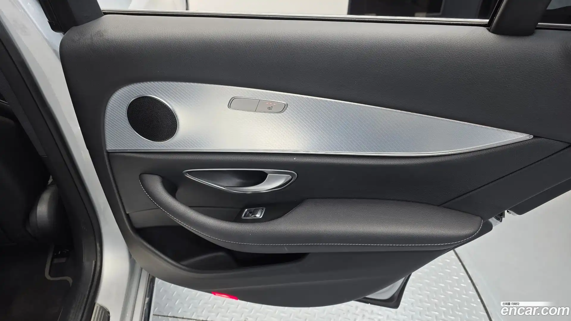 E-Class Mercedes-Benz 2019.11-INNER-035