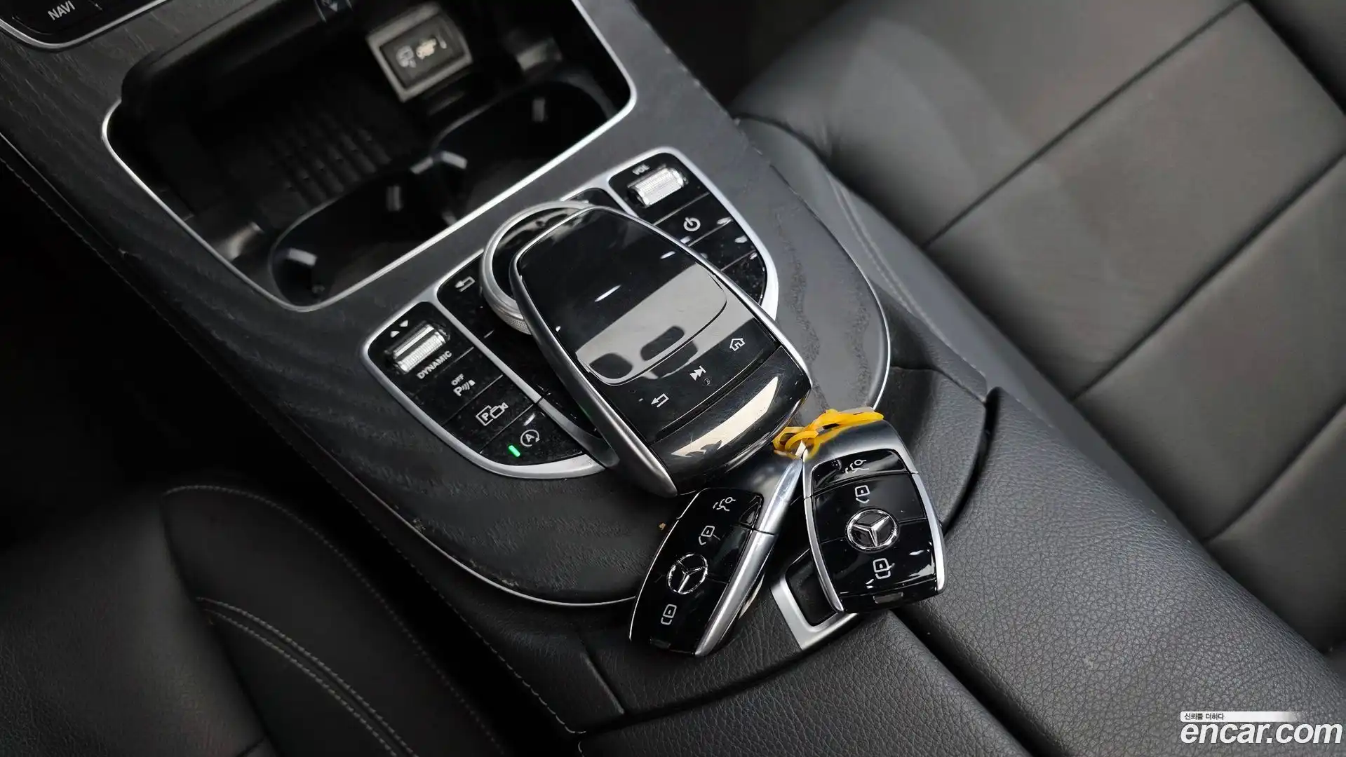 E-Class Mercedes-Benz 2019.11-OPTION-042