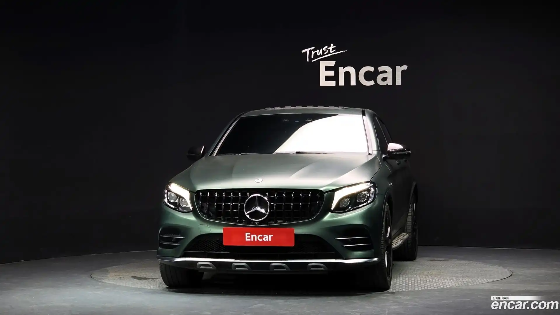 GLC-Class Mercedes-Benz 2017.10-OUTER-003