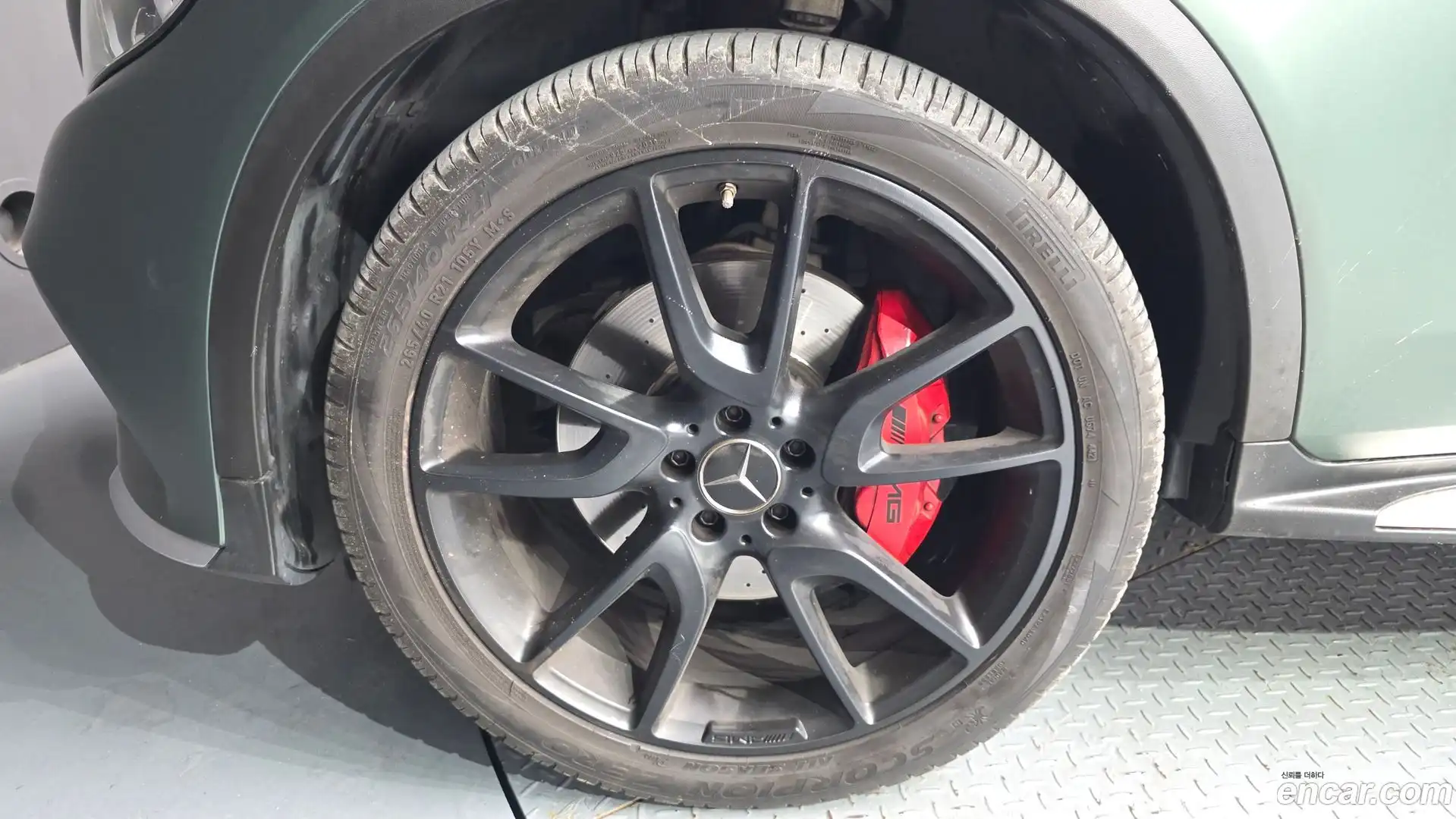 GLC-Class Mercedes-Benz 2017.10-OUTER-005
