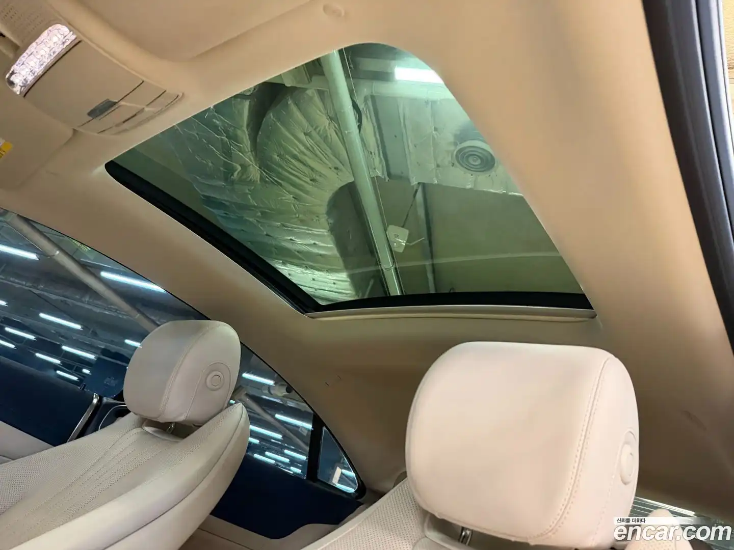 E-Class Mercedes-Benz 2021.8-OPTION-021