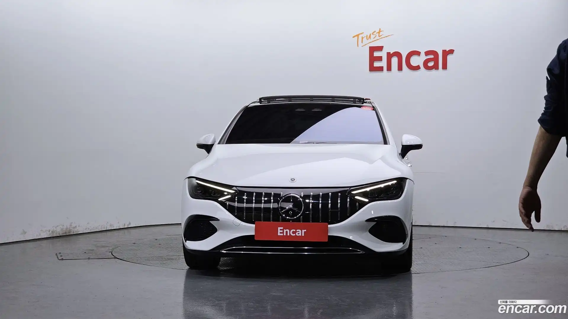 EQE Mercedes-Benz 2023.6-OUTER-003