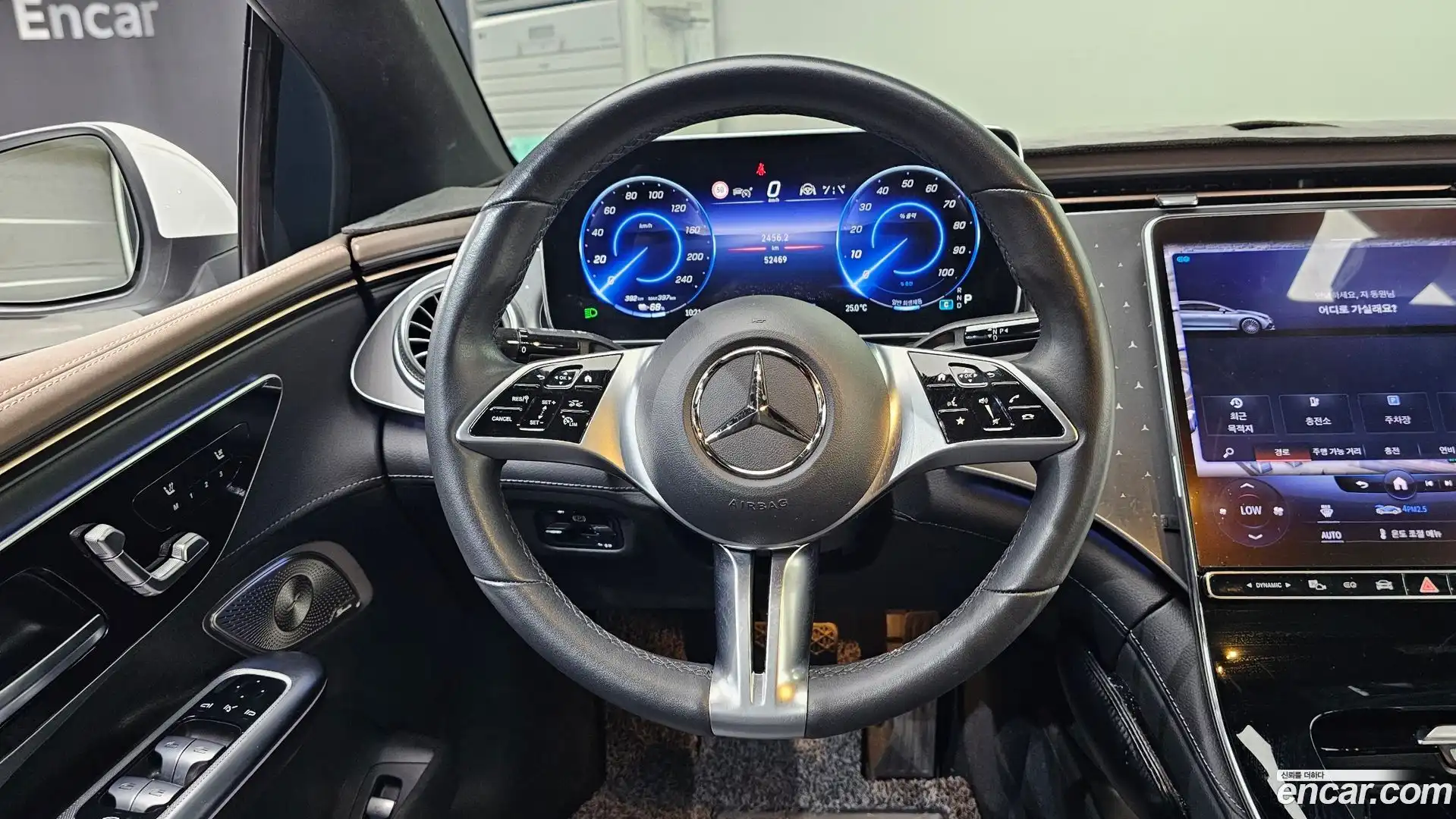 EQE Mercedes-Benz 2023.6-OPTION-017