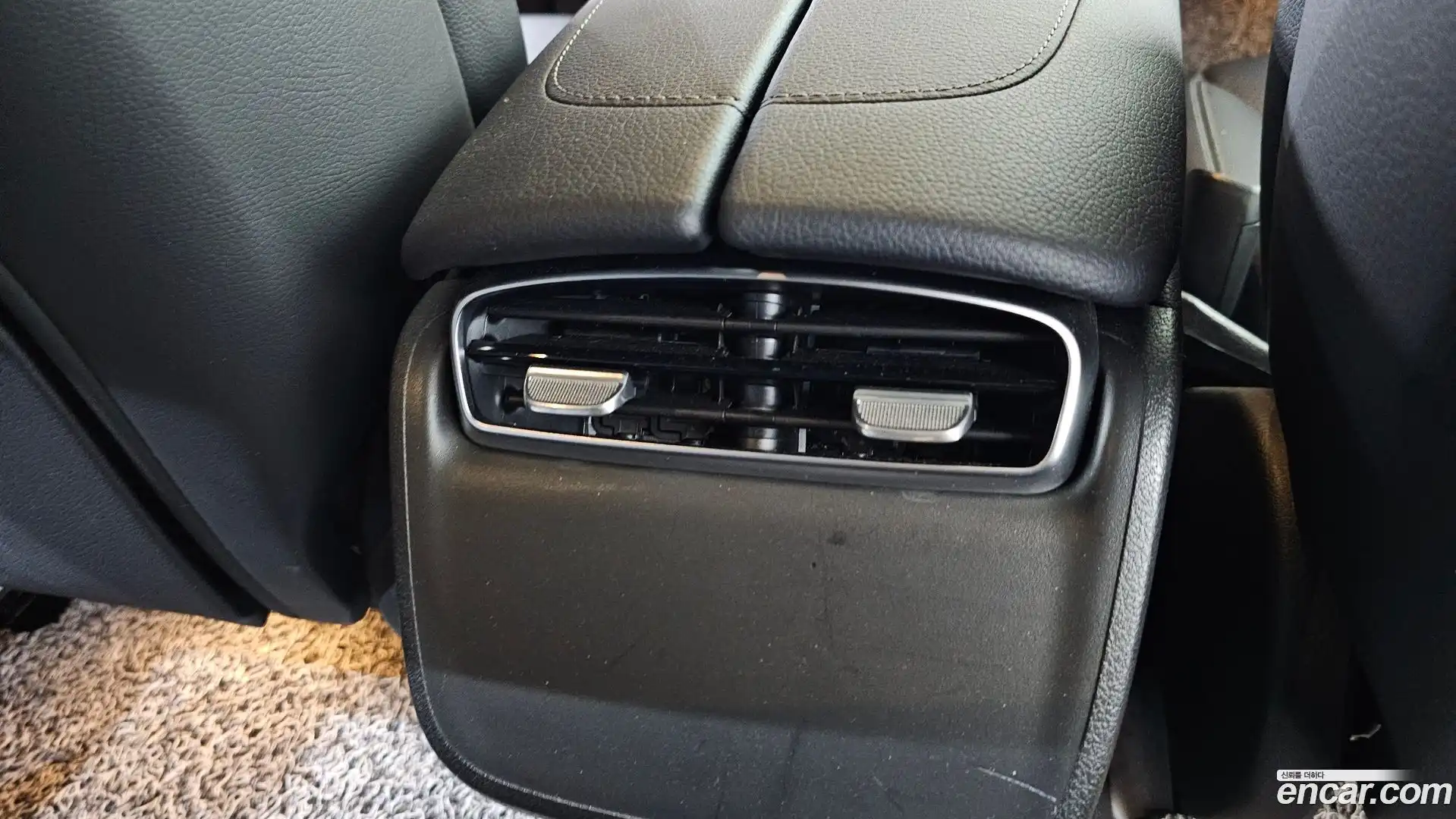 EQE Mercedes-Benz 2023.6-OPTION-044
