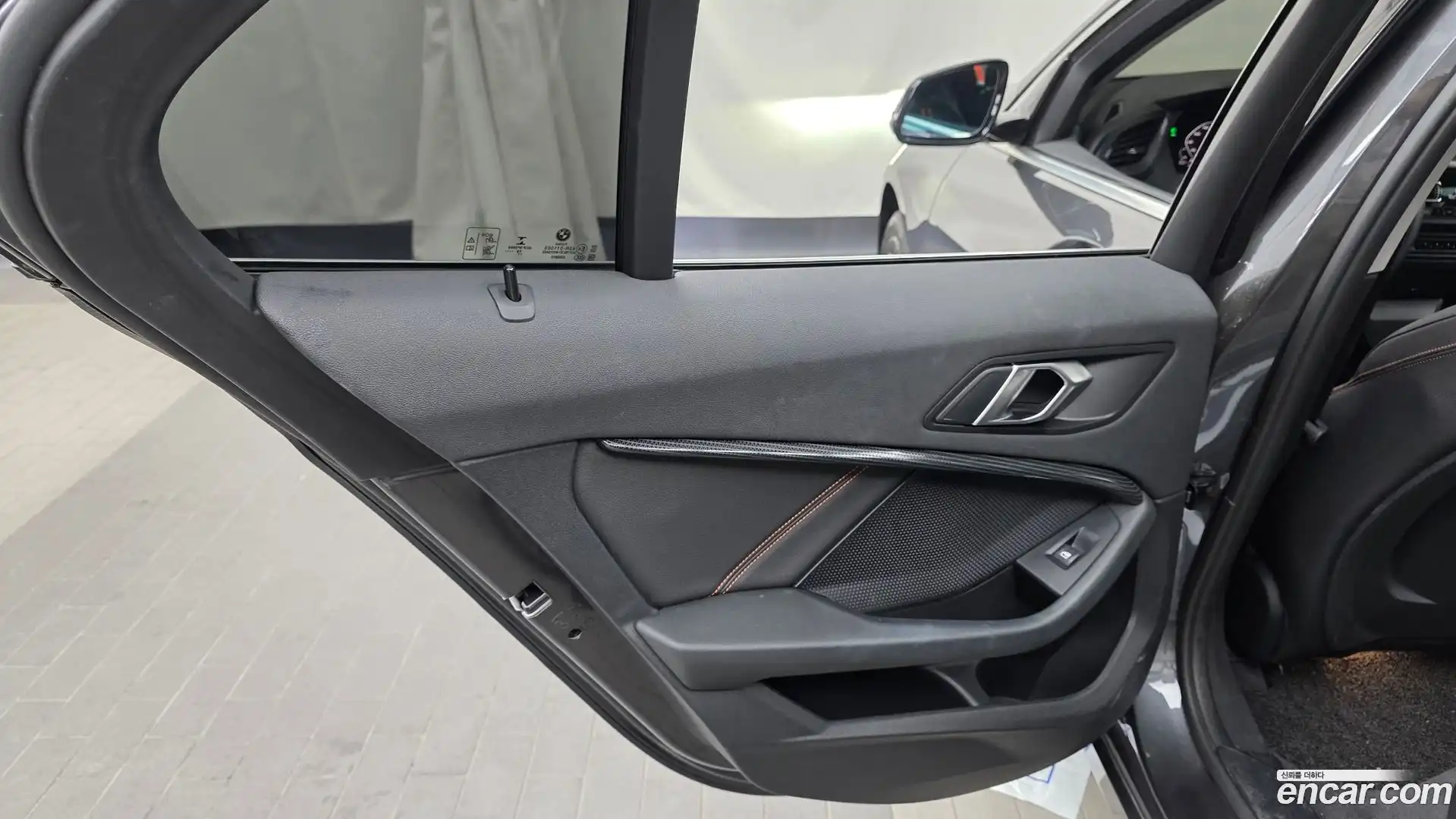 1-Series BMW 2020.5-INNER-035