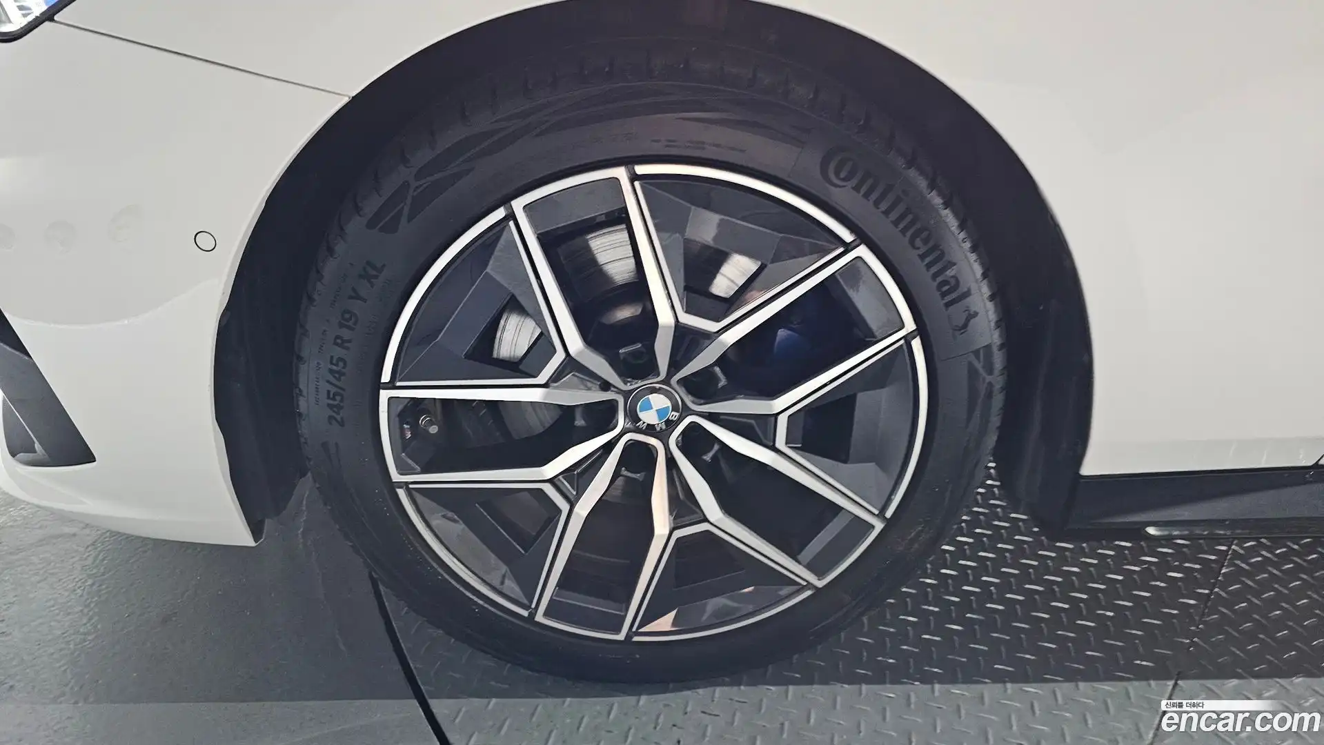 5-Series BMW 2024.1-OUTER-005