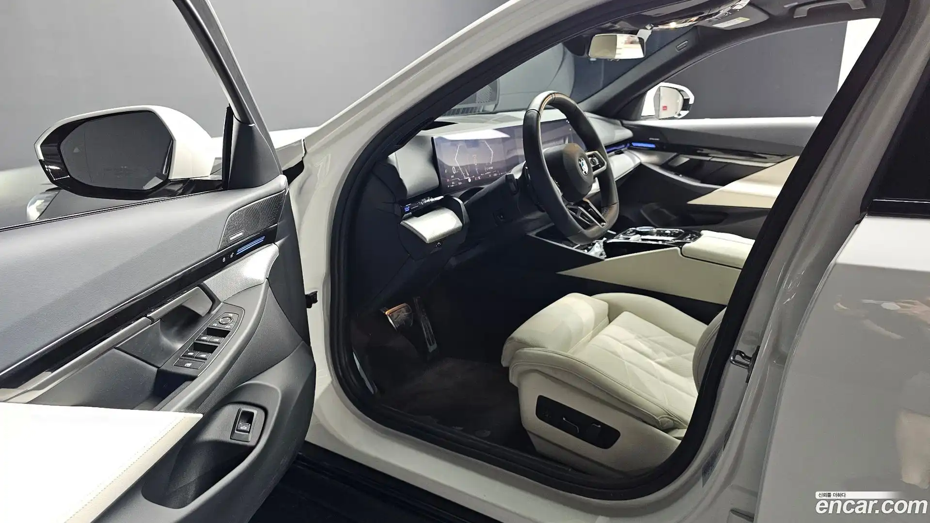5-Series BMW 2024.1-INNER-010