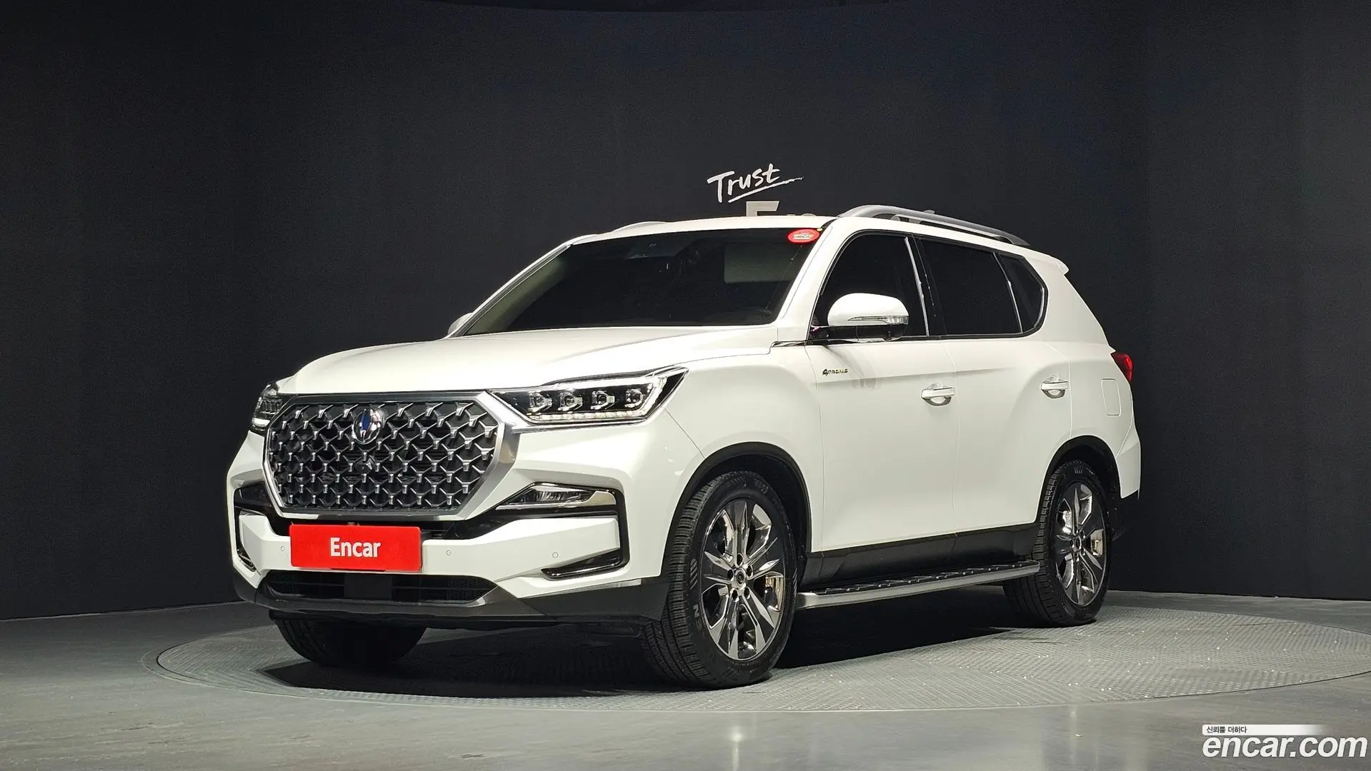 Main__Slider__Photo:Rexton KG Mobility 2020.11-0