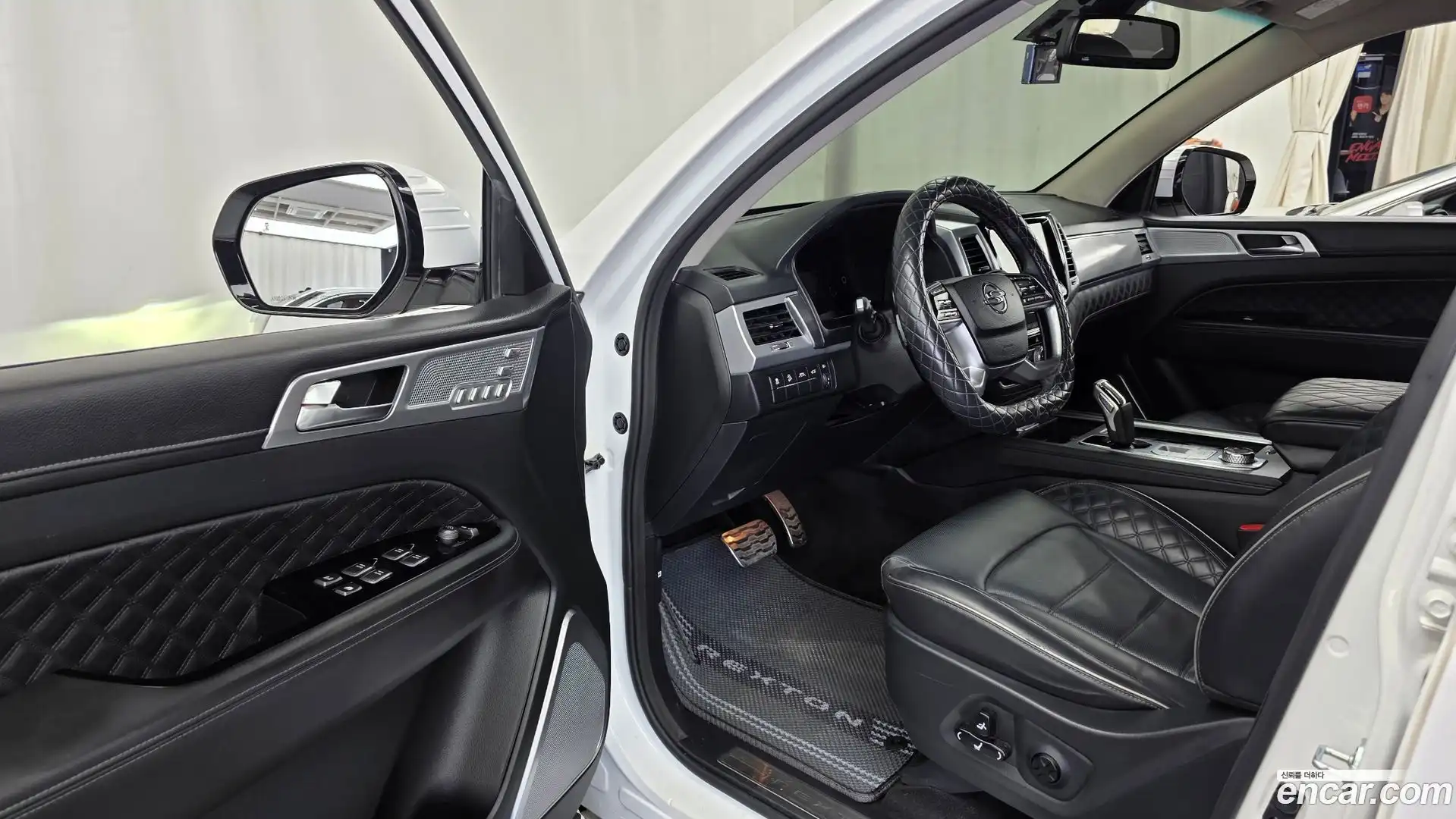 Rexton KG Mobility 2020.11-INNER-010
