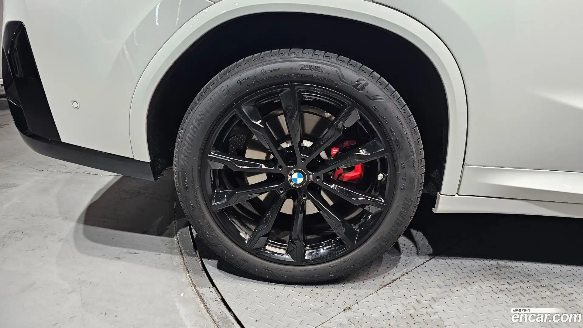 X4 BMW 2025.5-OUTER-005
