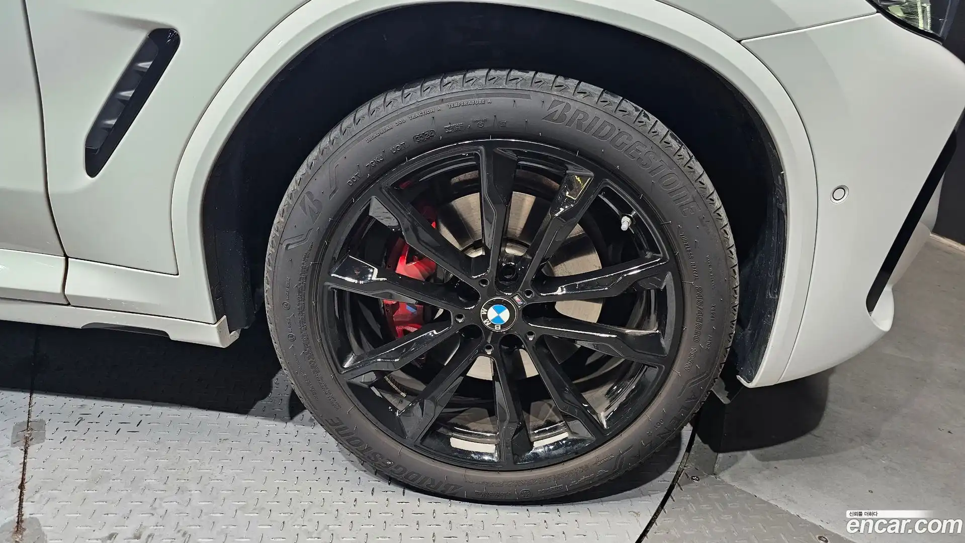 X4 BMW 2025.5-OUTER-031