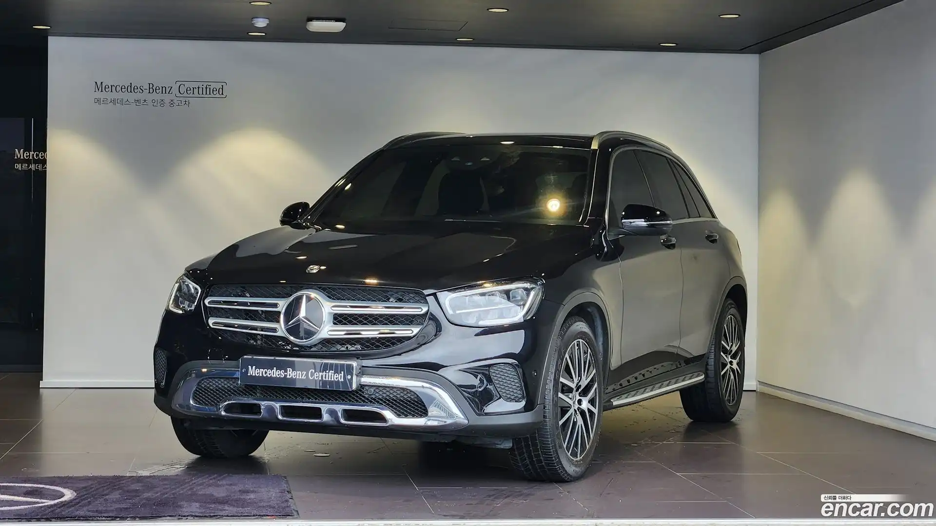GLC-Class Mercedes-Benz 2020.9-OUTER-001