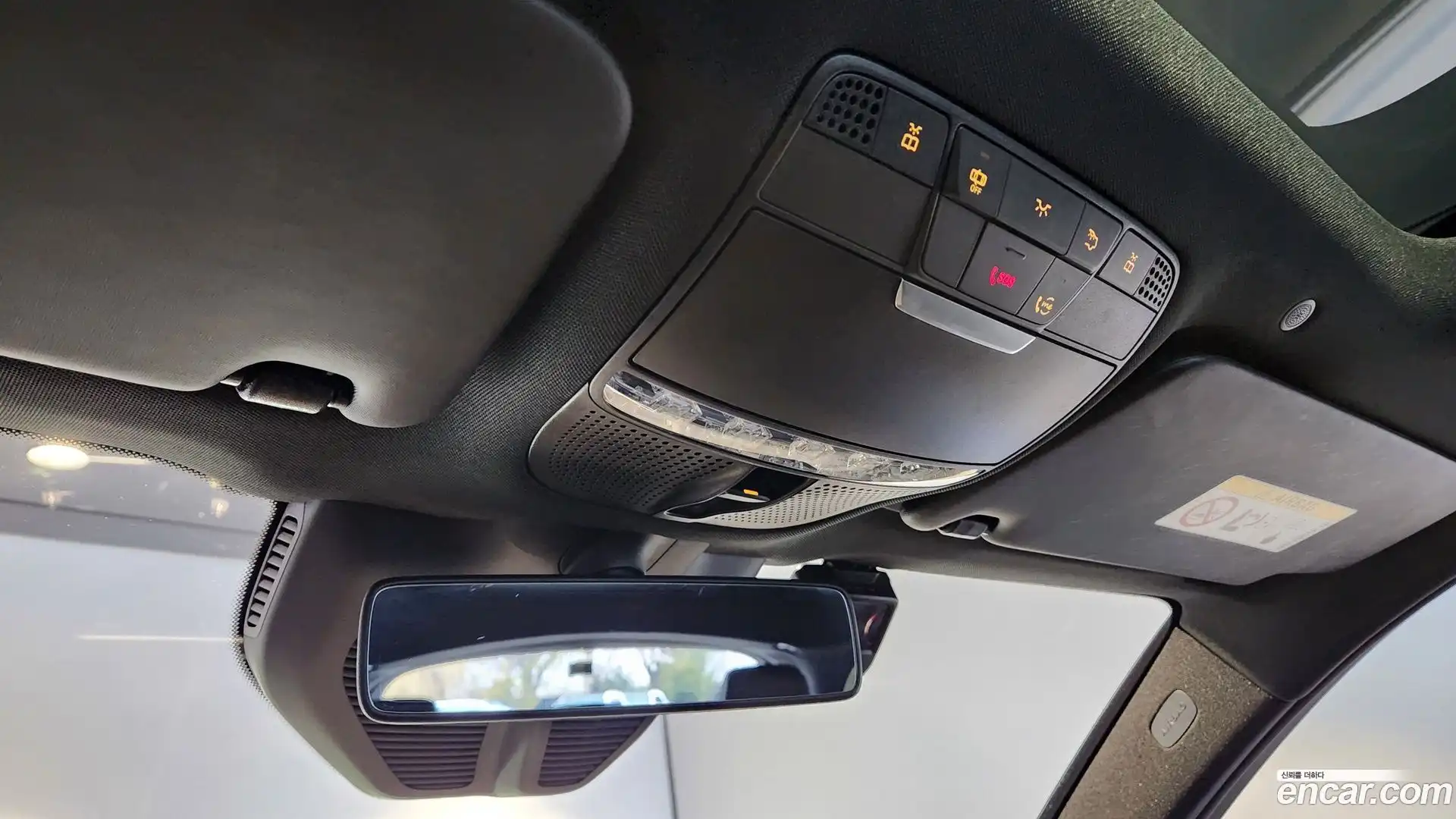 GLC-Class Mercedes-Benz 2020.9-OPTION-021