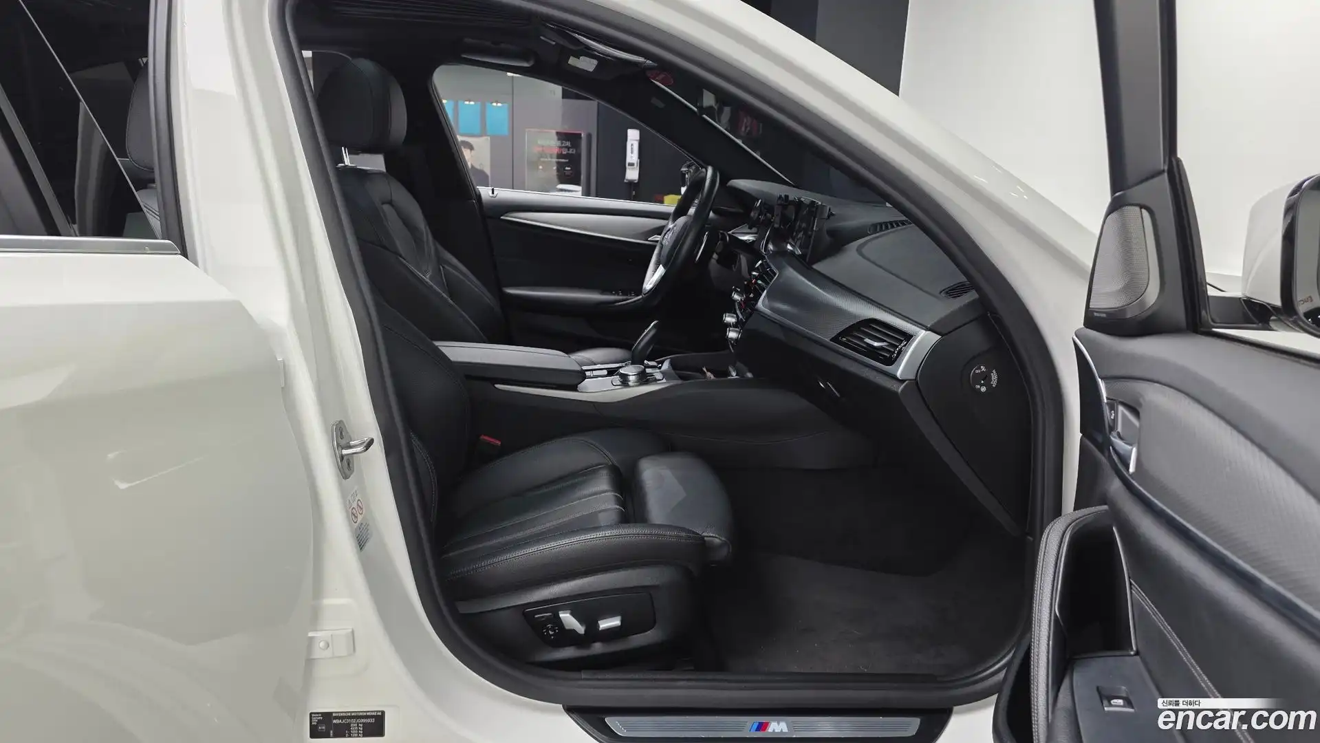 5-Series BMW 2017.9-INNER-036