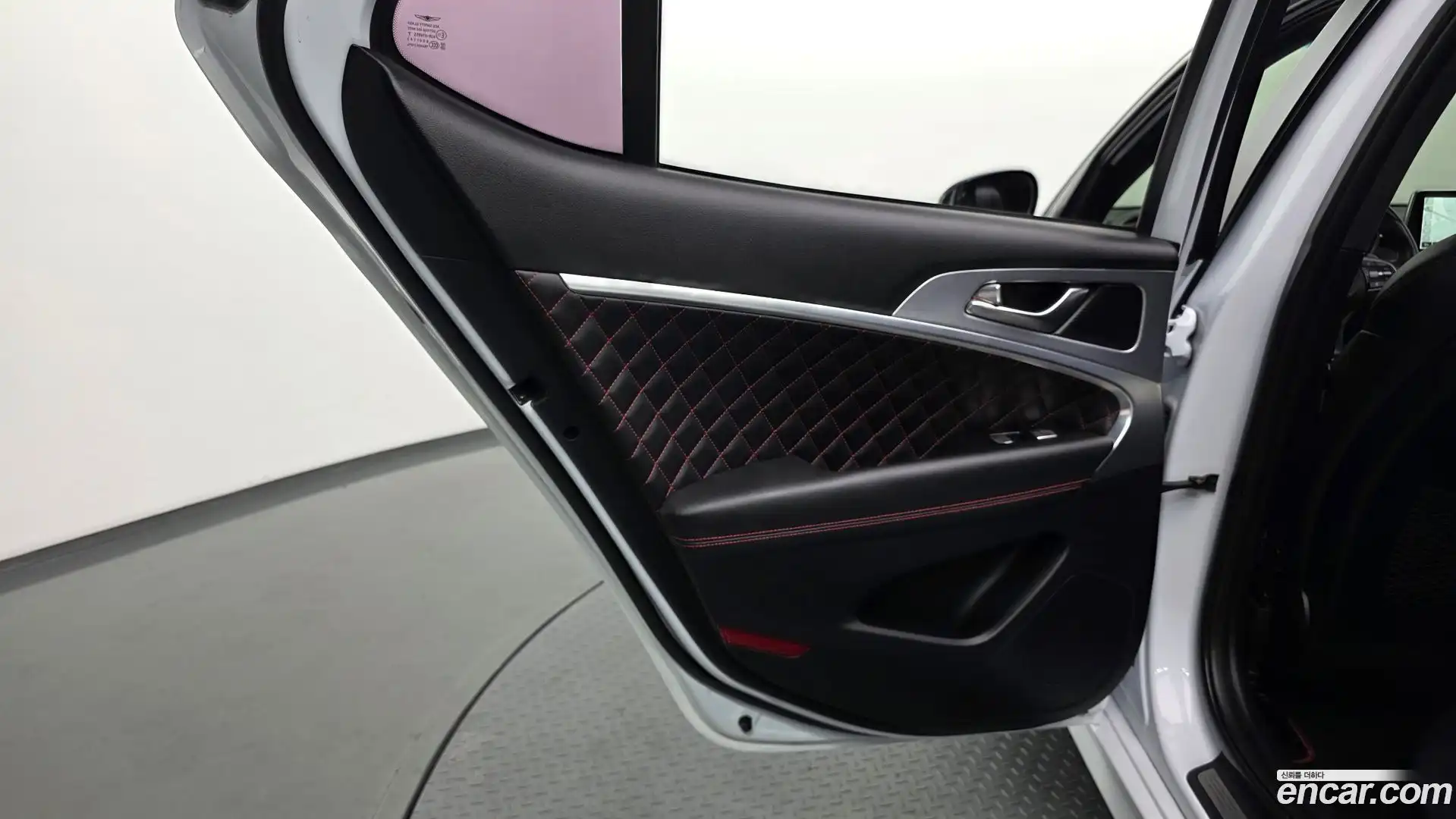 G70 Genesis 2019.2-INNER-035