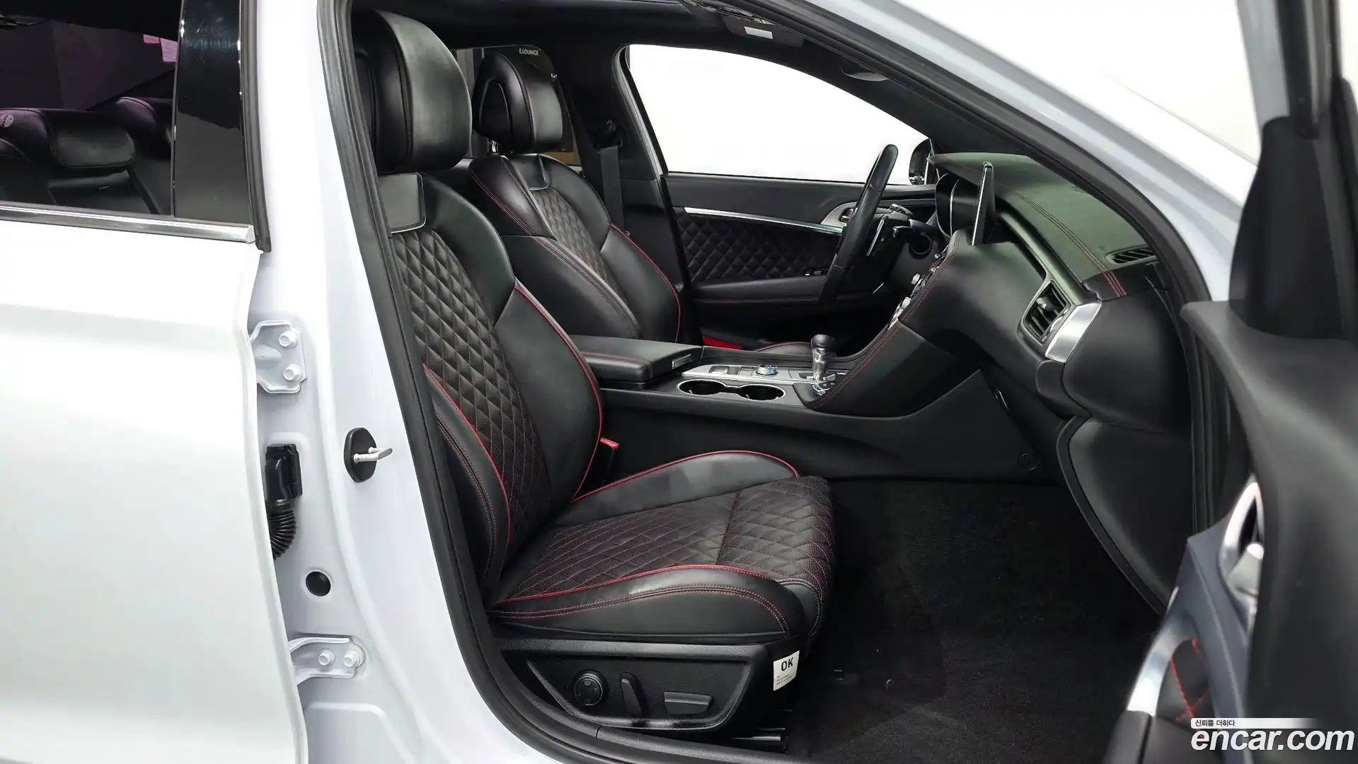 G70 Genesis 2019.2-INNER-036