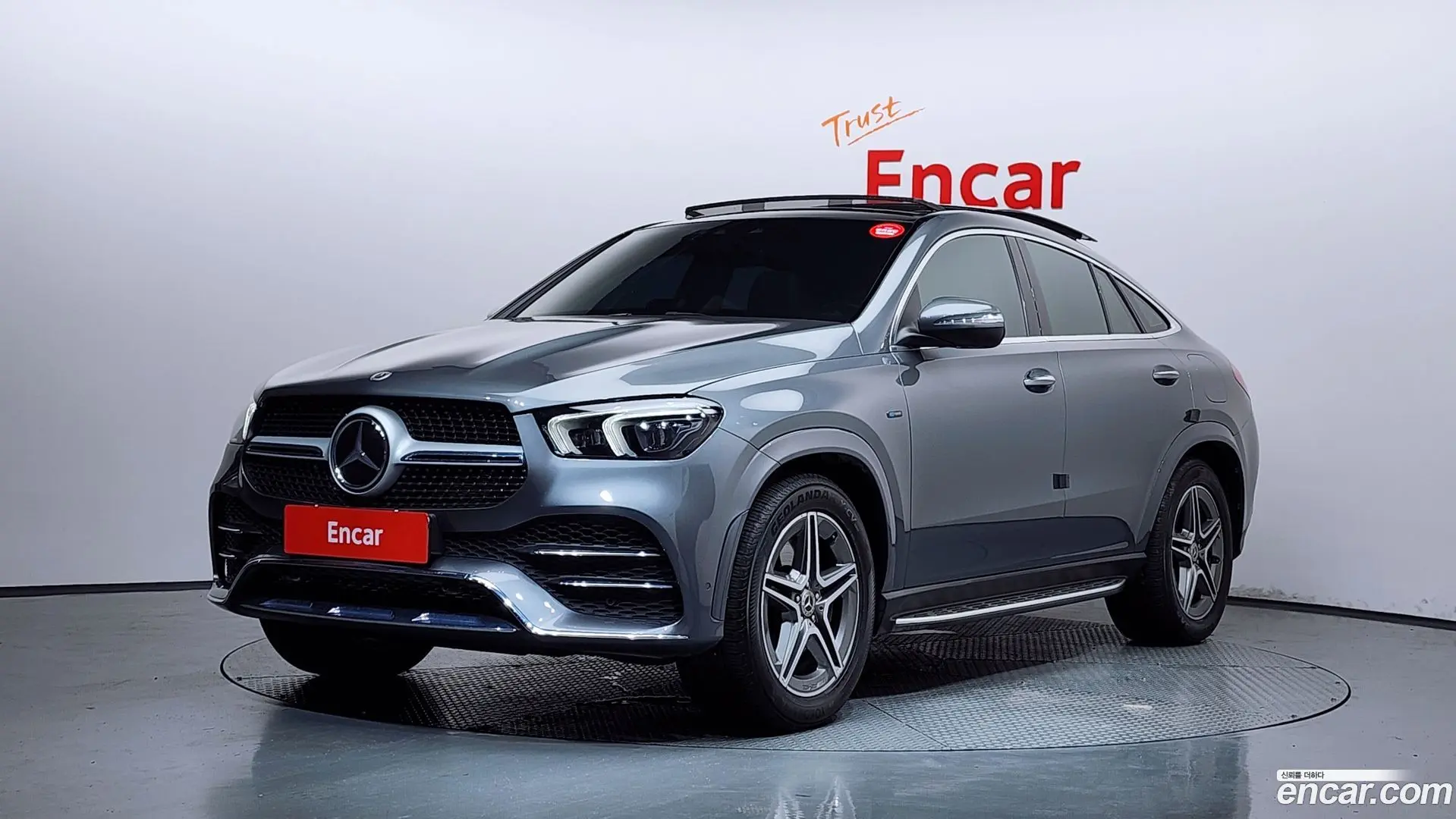 Main__Slider__Photo:GLE-Class Mercedes-Benz 2021.11-0