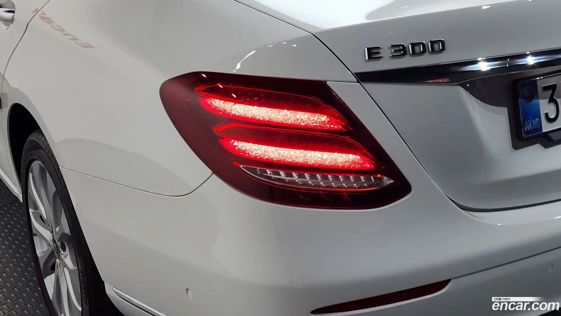 E-Class Mercedes-Benz 2020.1-OUTER-033