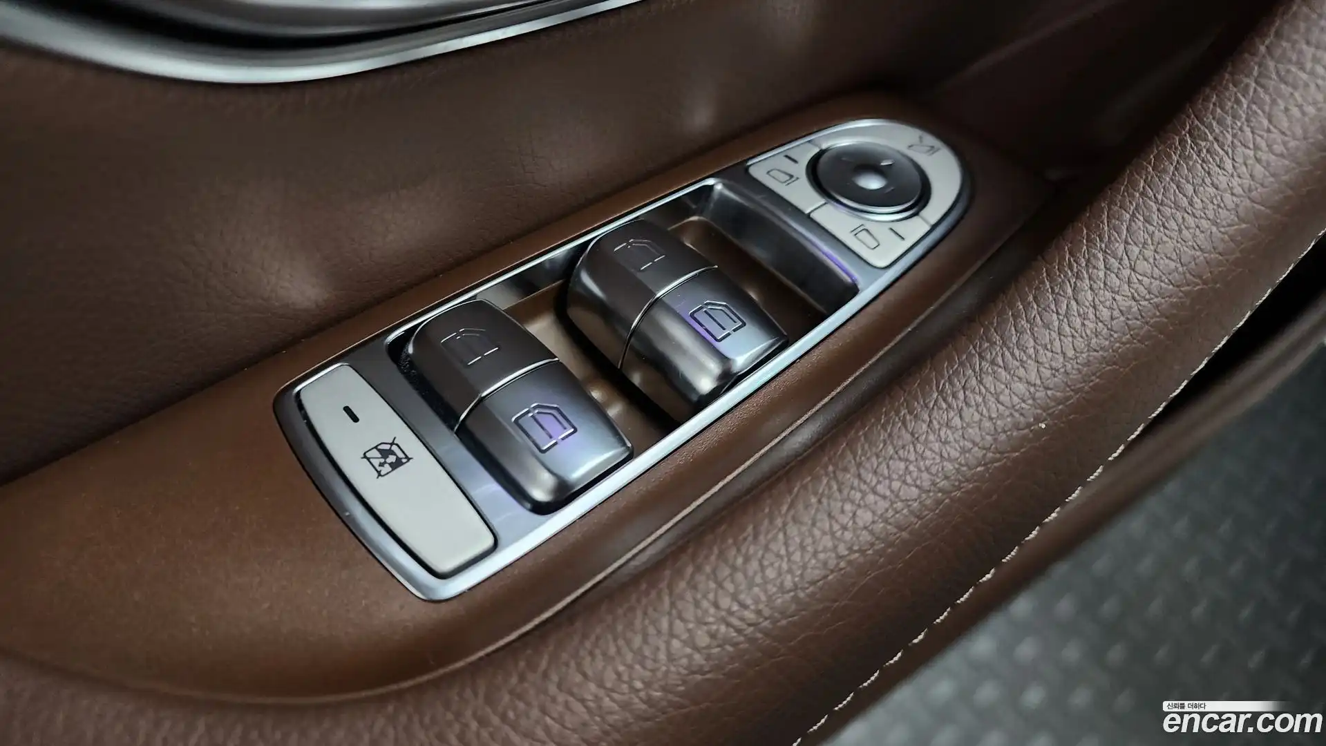 E-Class Mercedes-Benz 2020.1-OPTION-042