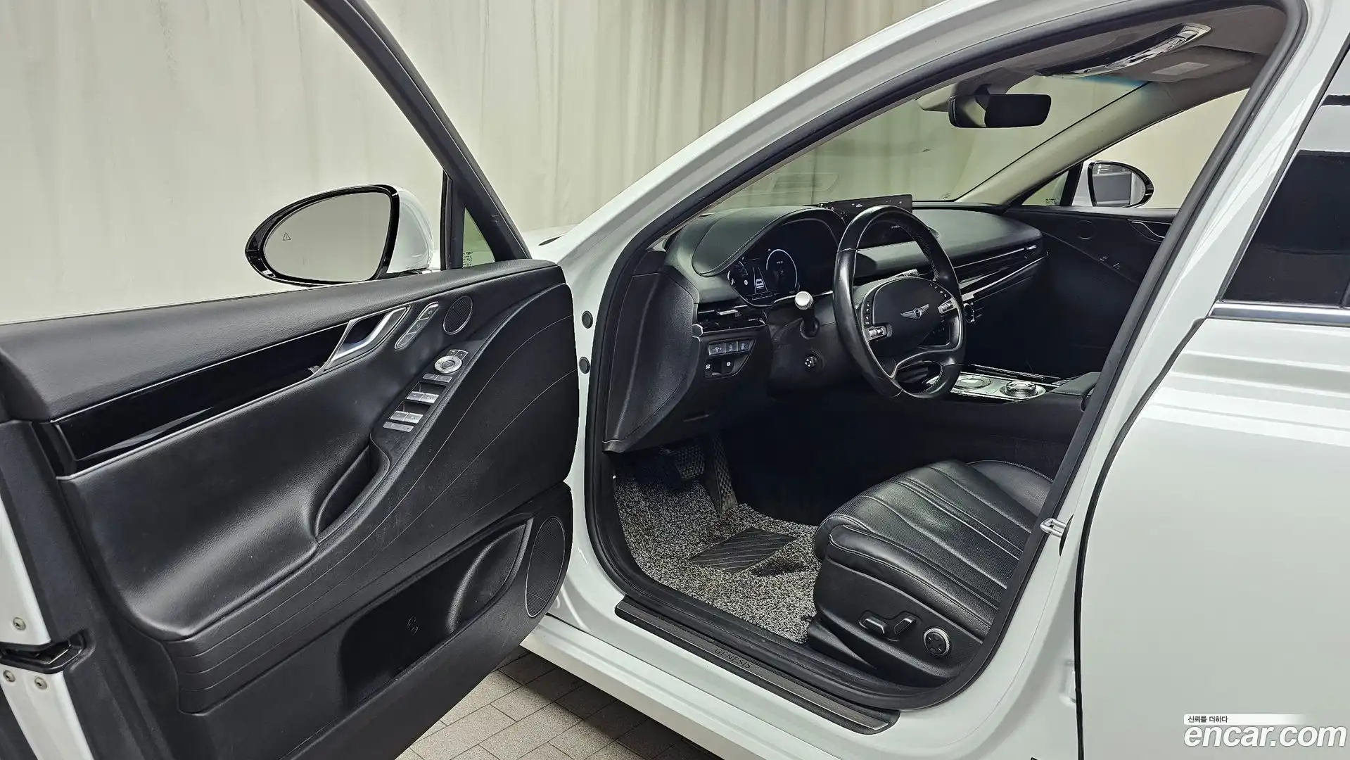 G80 Genesis 2022.8-INNER-010