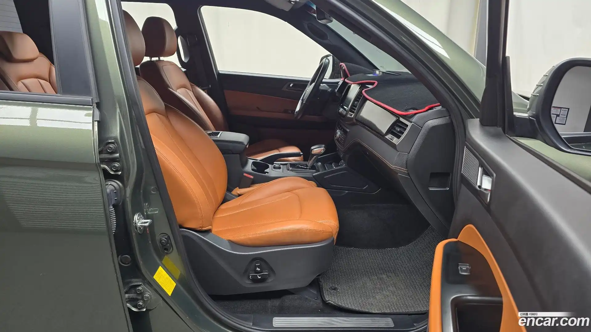 Rexton KG Mobility 2022.5-INNER-036