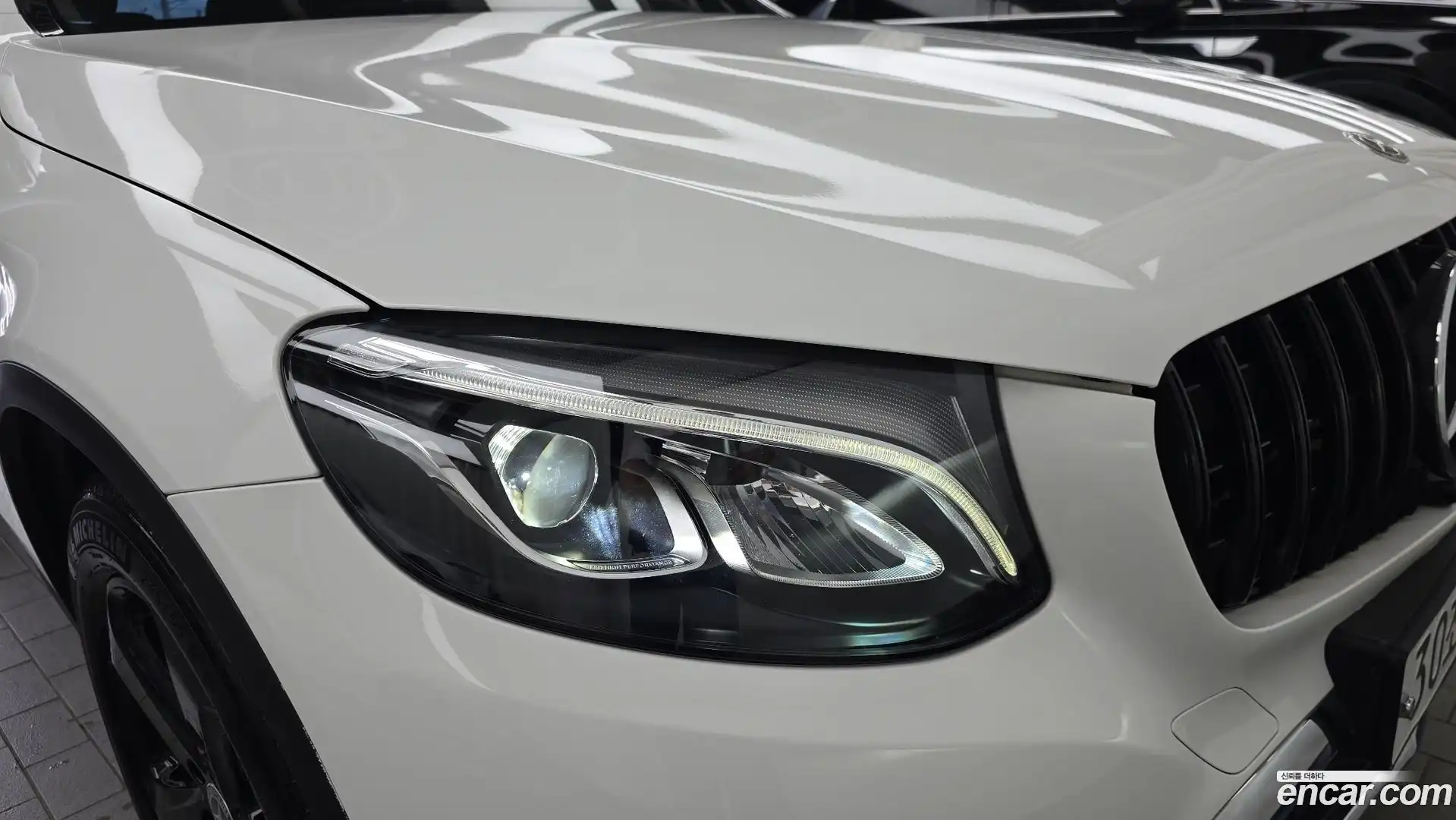 GLC-Class Mercedes-Benz 2019.5-OUTER-032