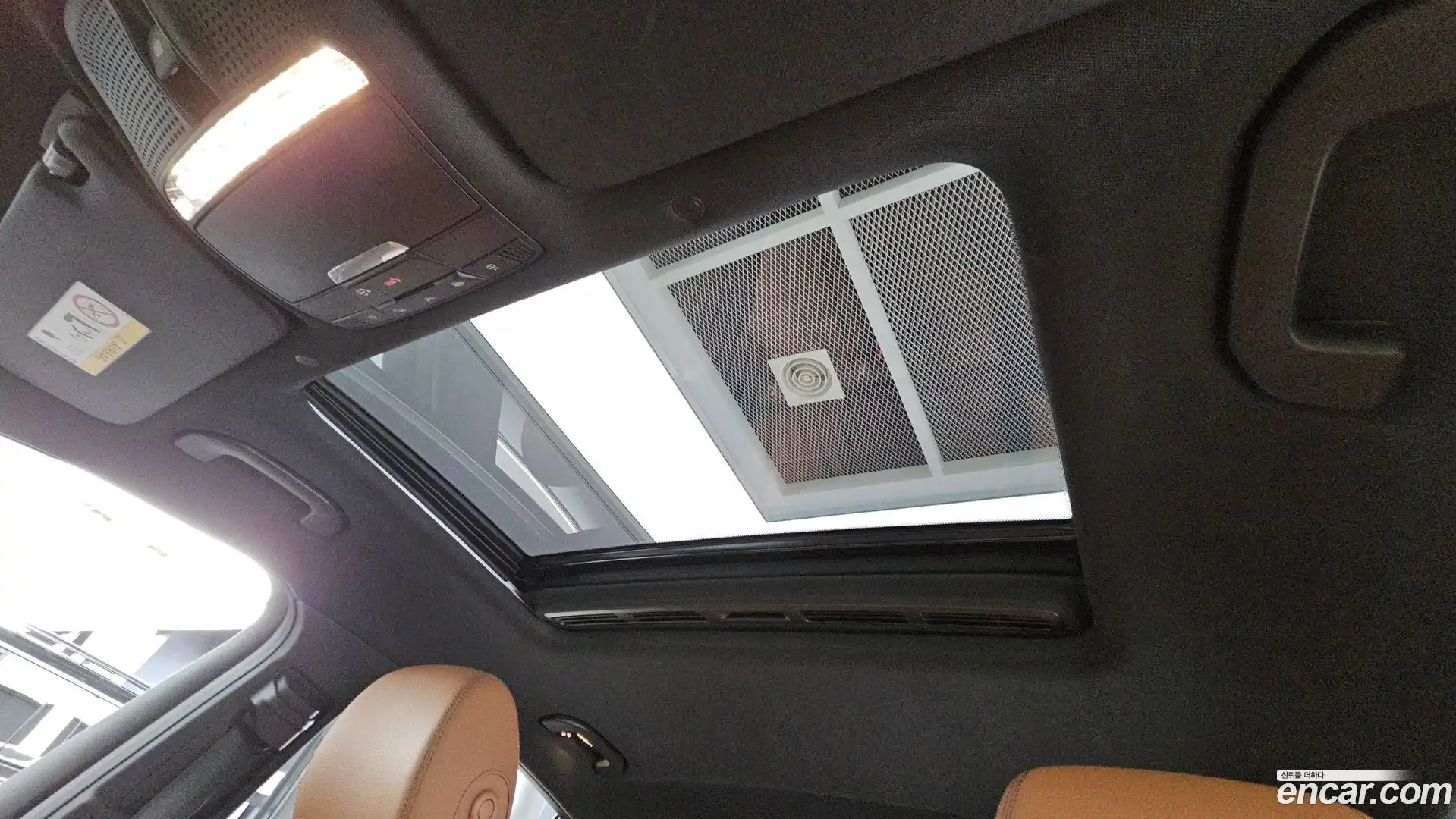 GLC-Class Mercedes-Benz 2022.2-OPTION-022