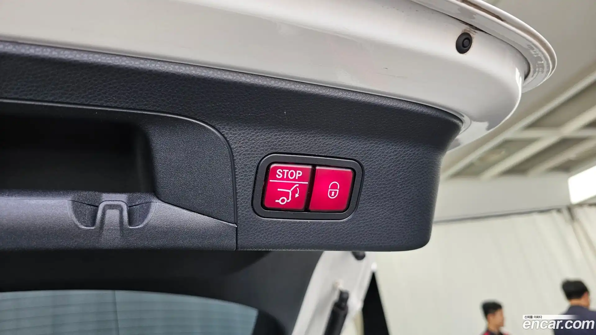 GLC-Class Mercedes-Benz 2022.2-OPTION-046