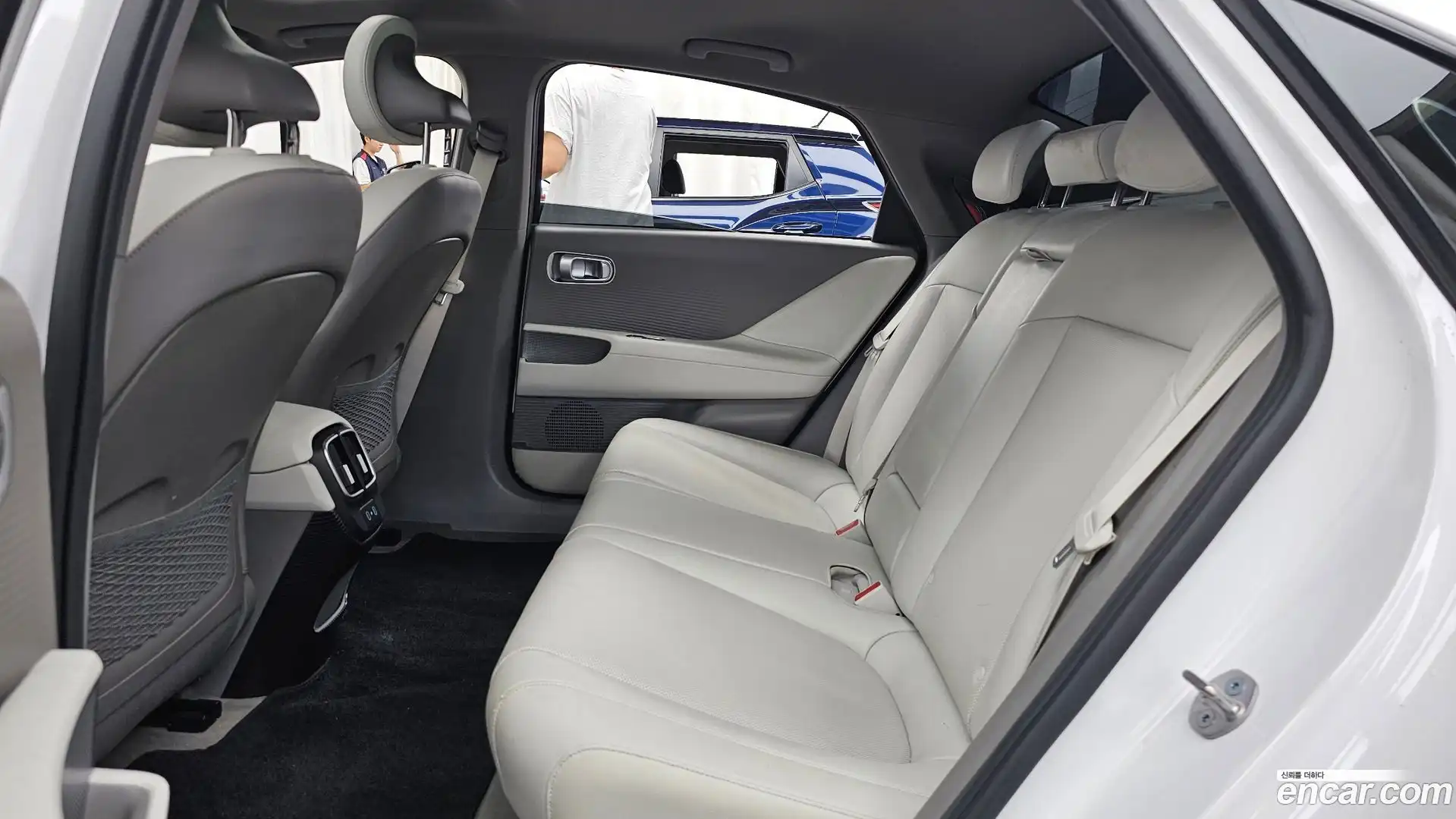 Ioniq6 Hyundai 2022.9-INNER-036