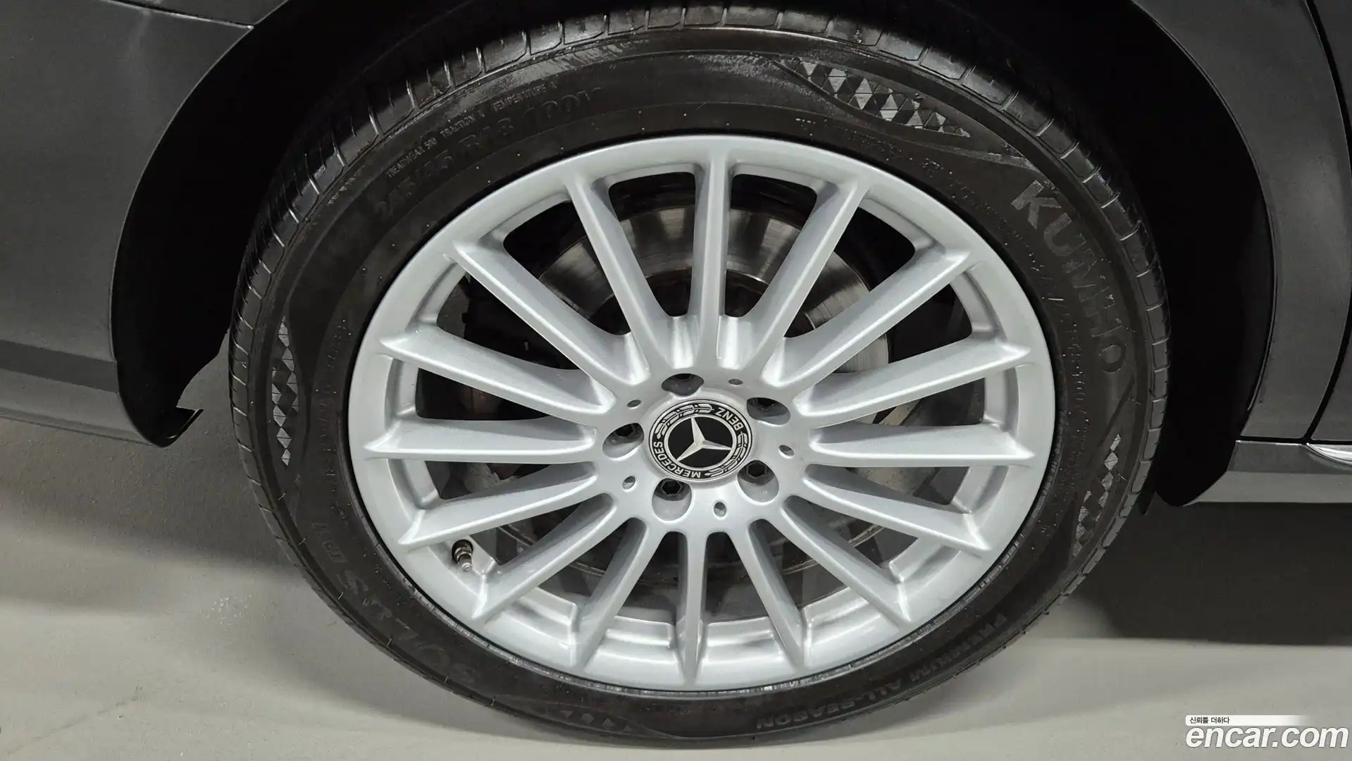 E-Class Mercedes-Benz 2021.0-OUTER-005