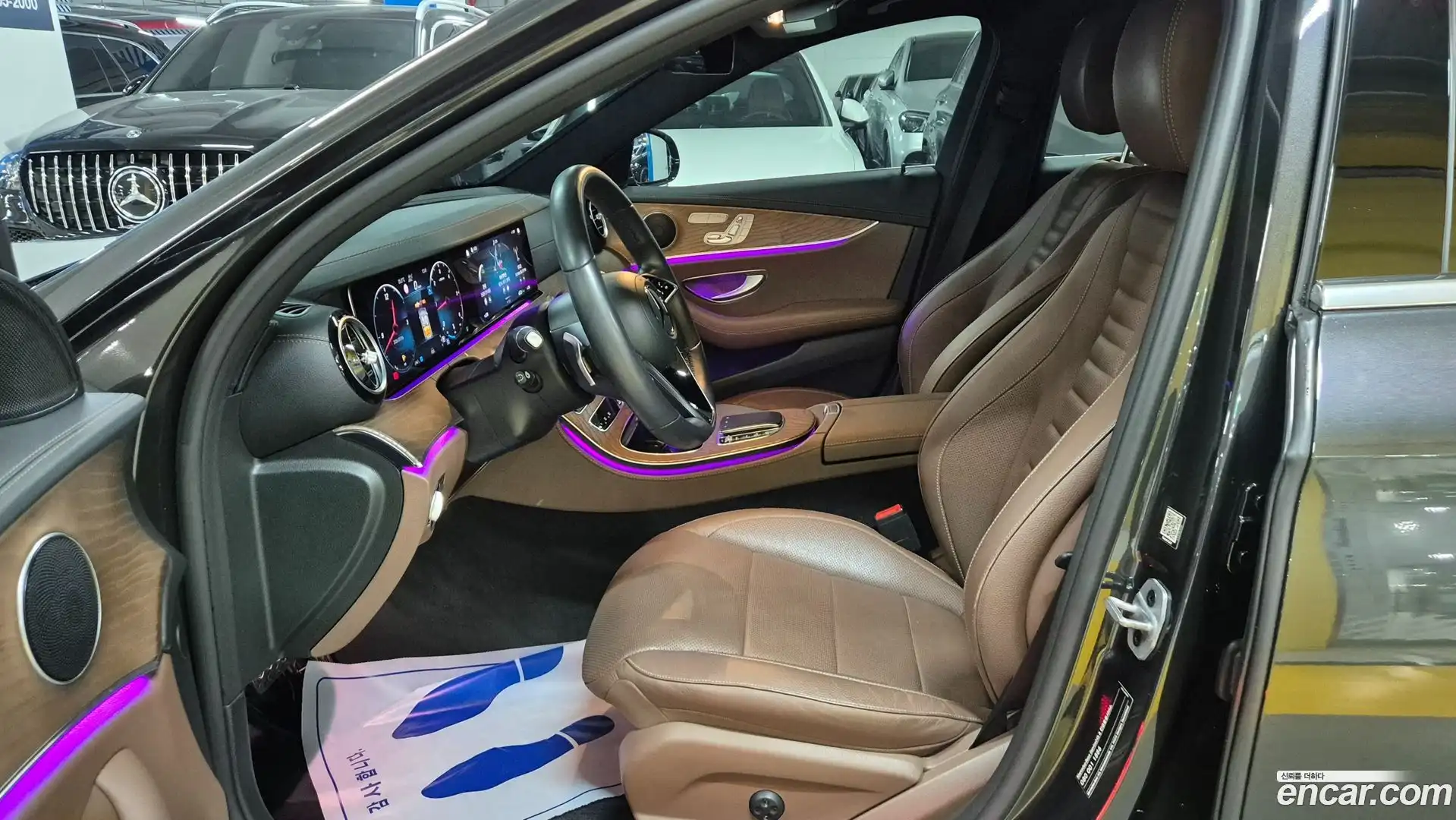 E-Class Mercedes-Benz 2021.0-INNER-010