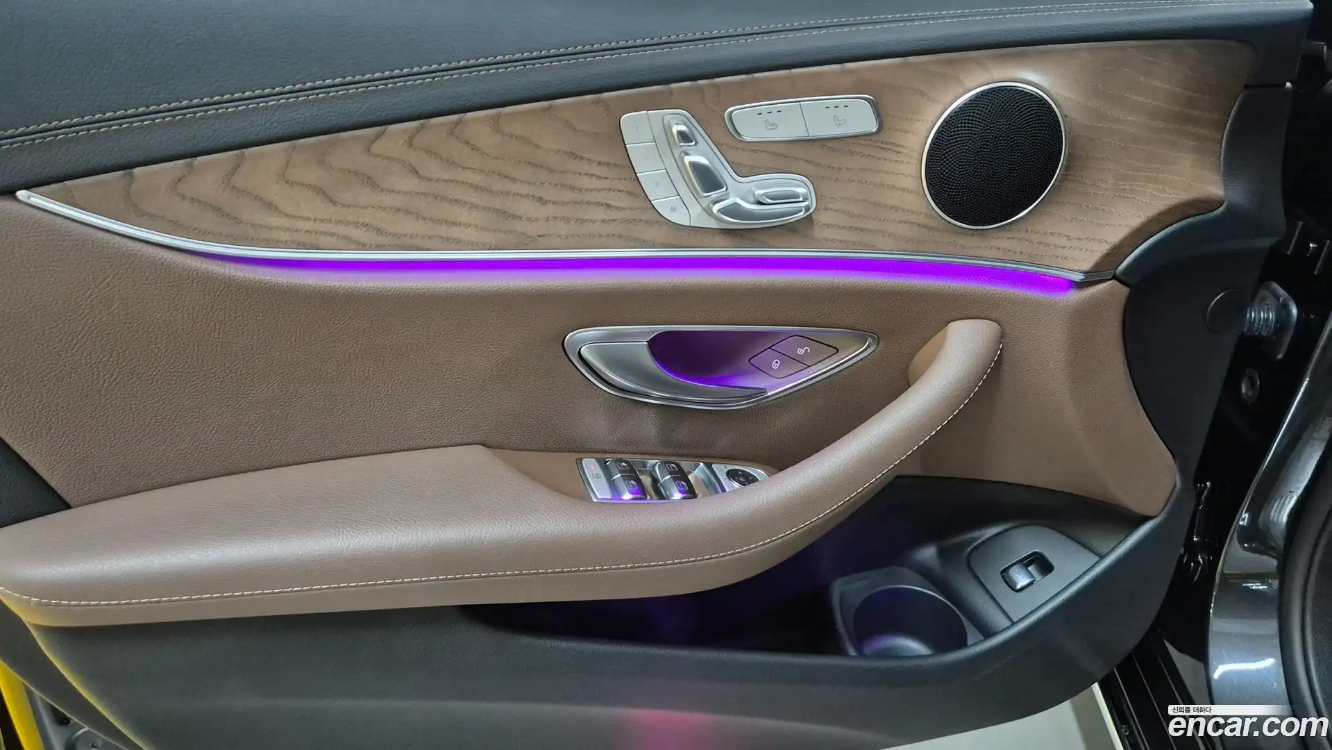 E-Class Mercedes-Benz 2021.0-OPTION-015