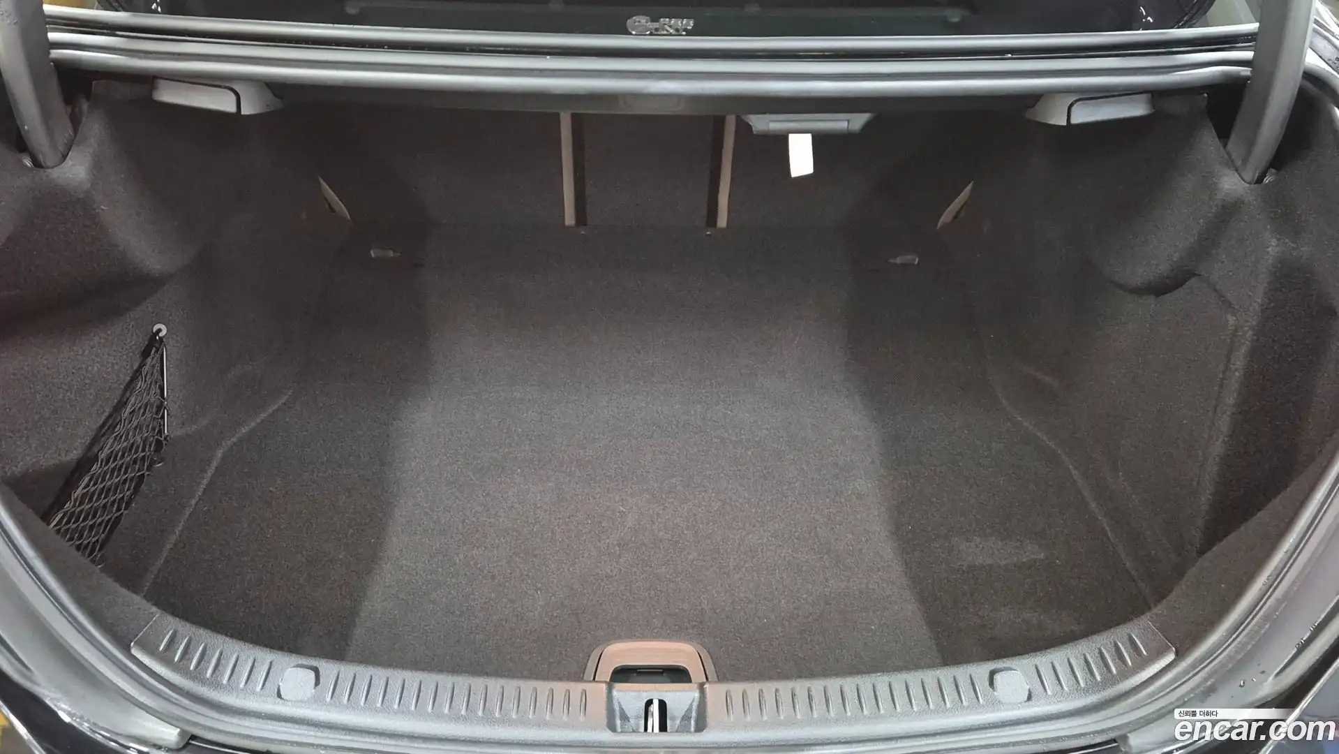 E-Class Mercedes-Benz 2021.0-OPTION-024