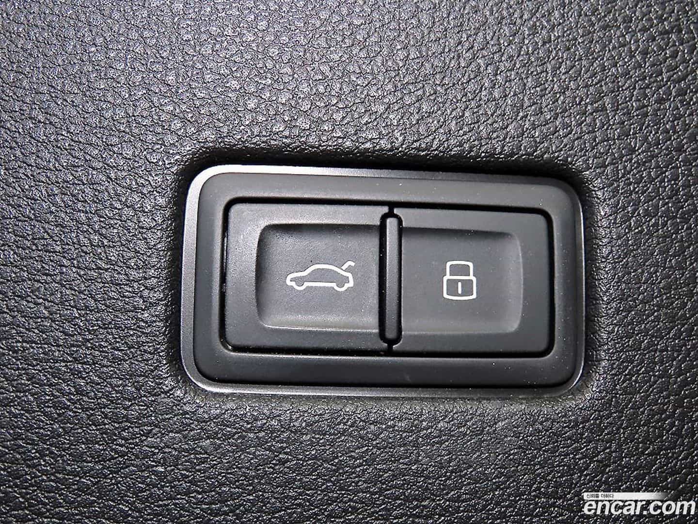 Q8 Audi 2021.8-OPTION-019