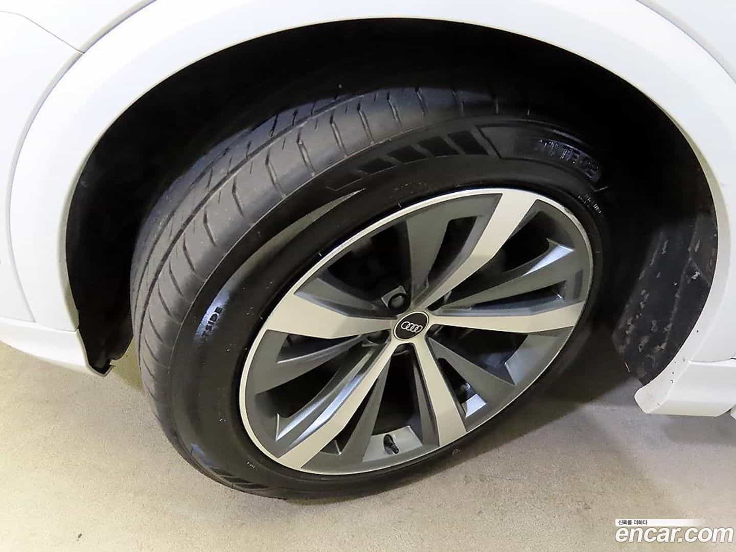 Q8 Audi 2021.8-OPTION-024
