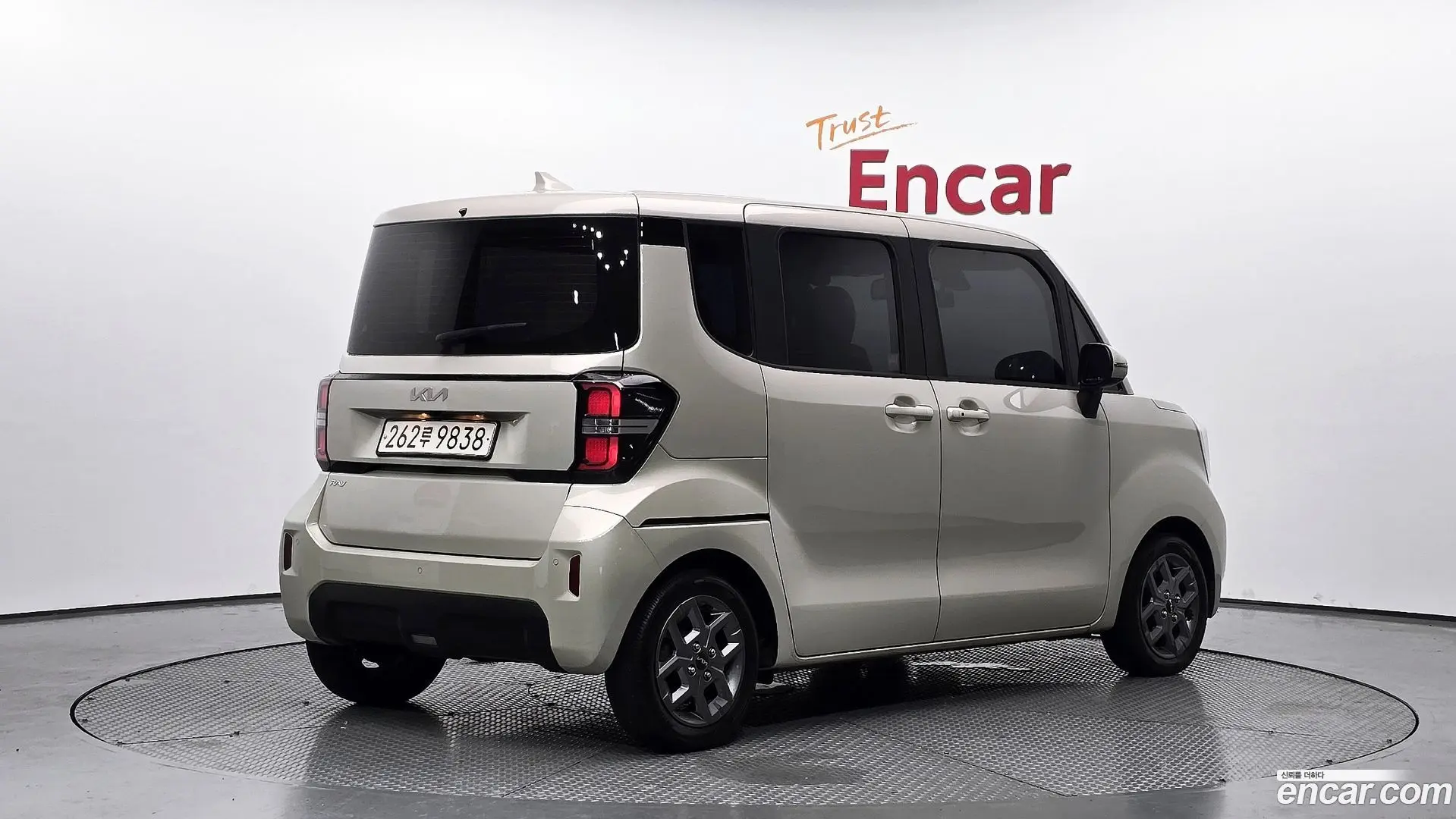 Main__Slider__Photo:RAY Kia 2023.7-1