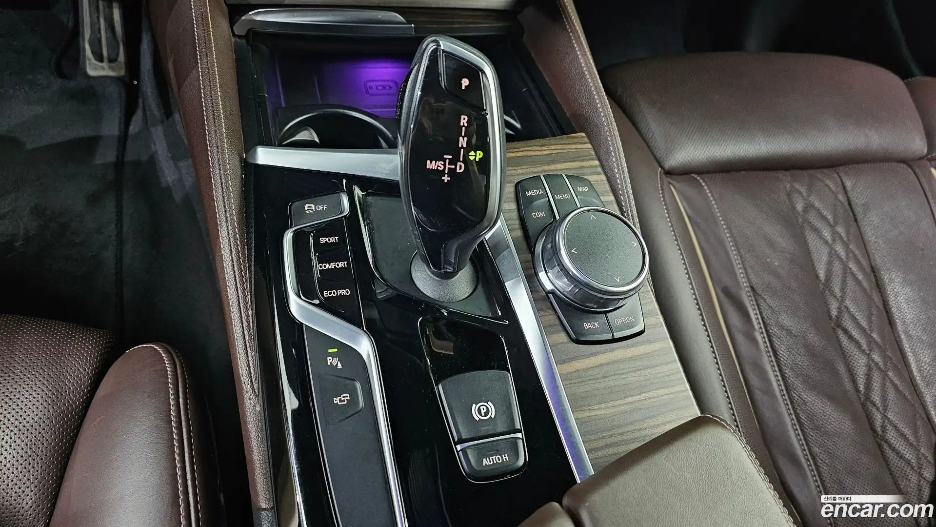 5-Series BMW 2018.2-INNER-009