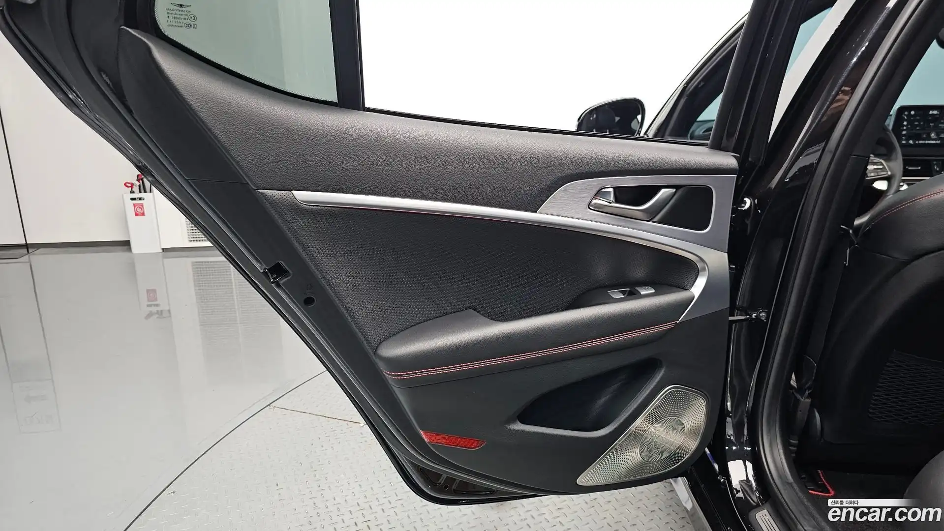 G70 Genesis 2019.3-INNER-035
