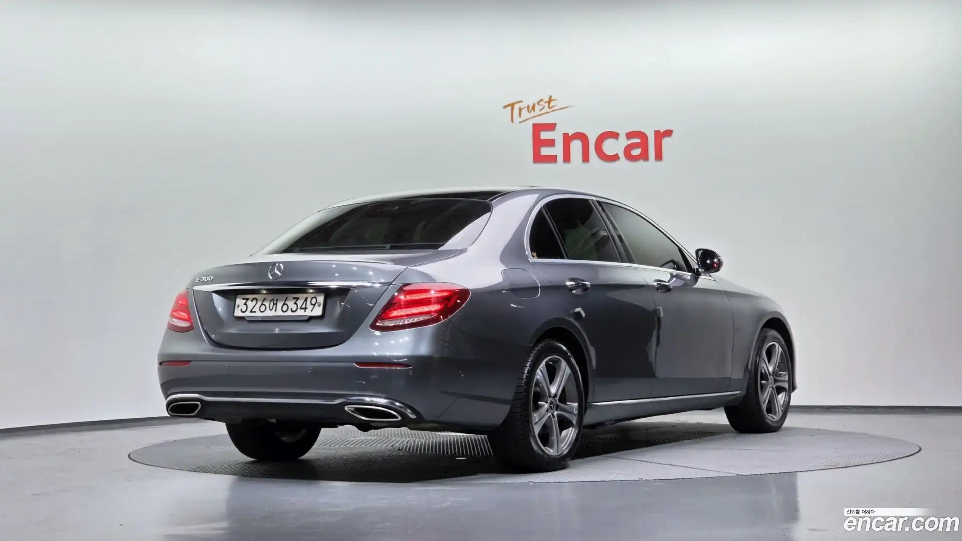 E-Class Mercedes-Benz 2018.10-OUTER-002