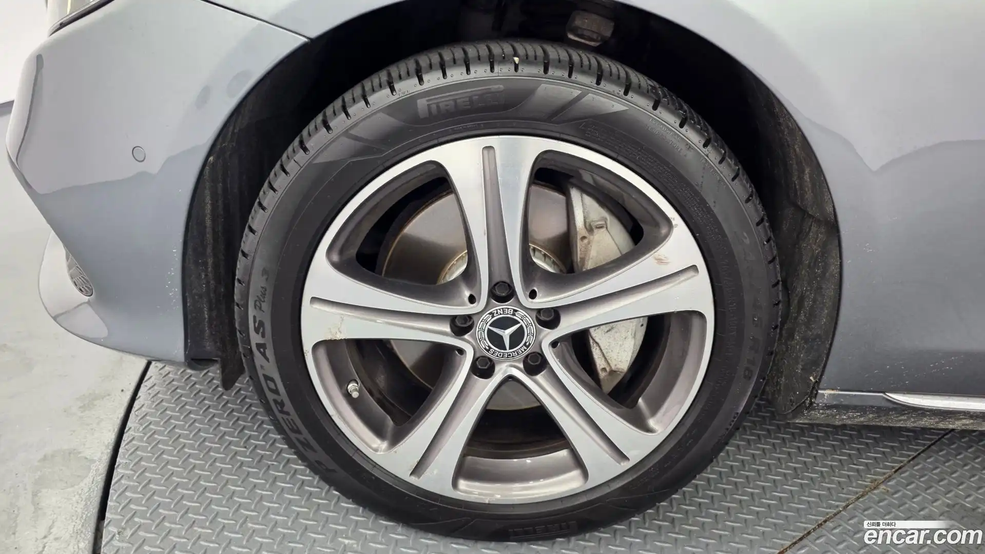 E-Class Mercedes-Benz 2018.10-OUTER-005