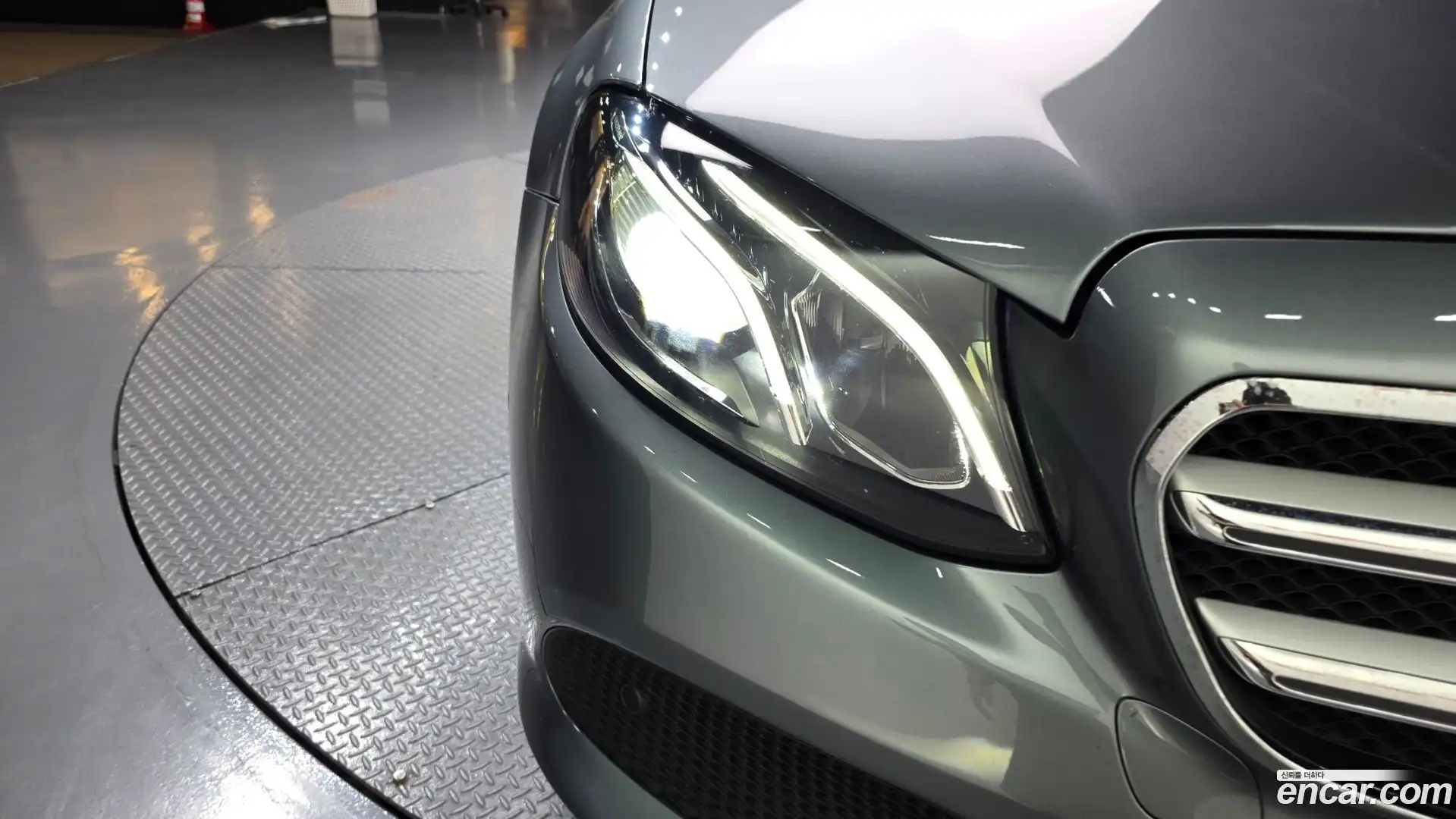 E-Class Mercedes-Benz 2018.10-OUTER-032